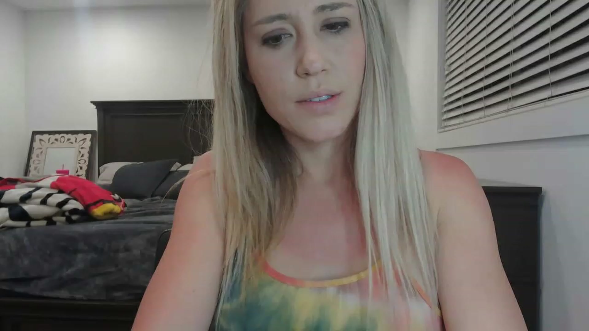 Gallery image thumbnail from blondmilf92's myfreecams stream on, 04/10/2023, 06:18 image 4 of 20