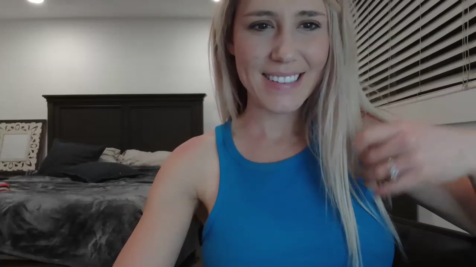 Gallery image thumbnail from blondmilf92's myfreecams stream on, 04/12/2023, 05:32 image 9 of 20