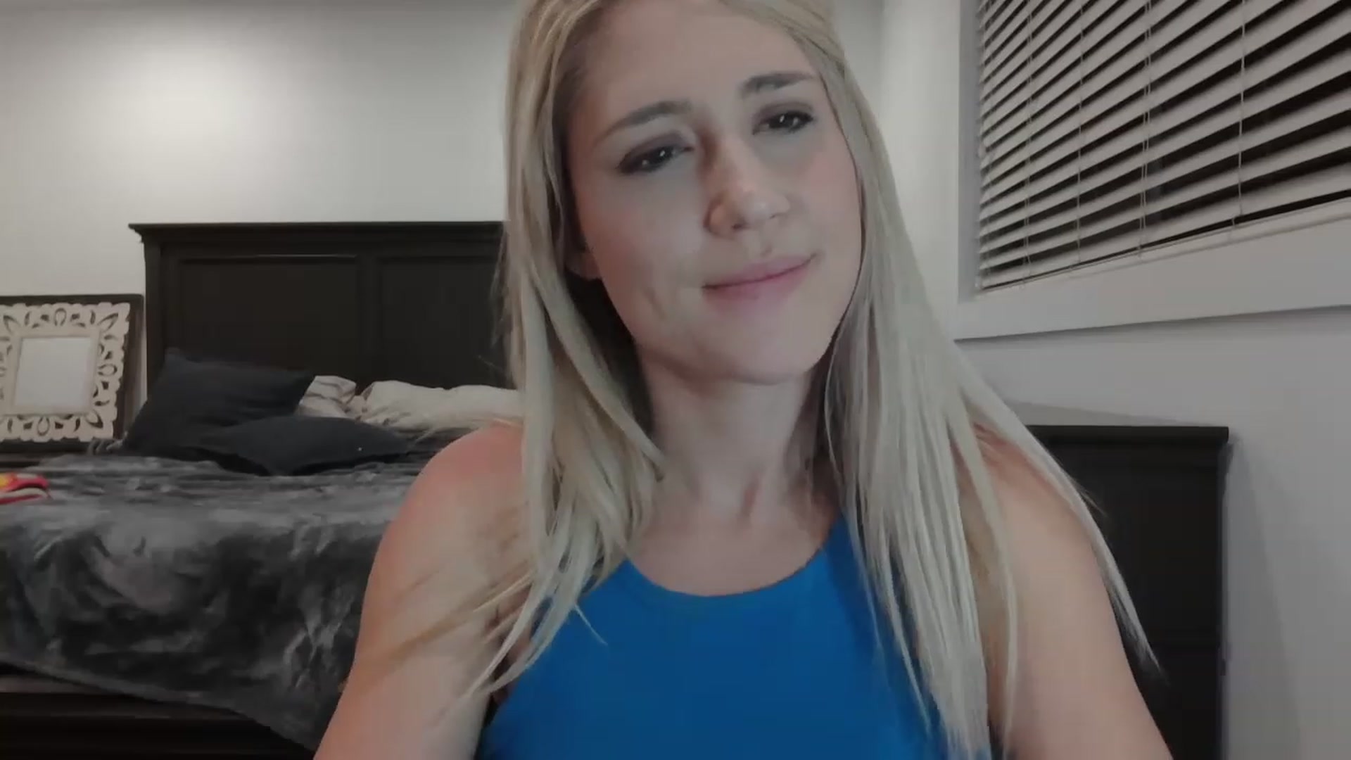 Gallery image thumbnail from blondmilf92's myfreecams stream on, 04/12/2023, 05:32 image 3 of 20