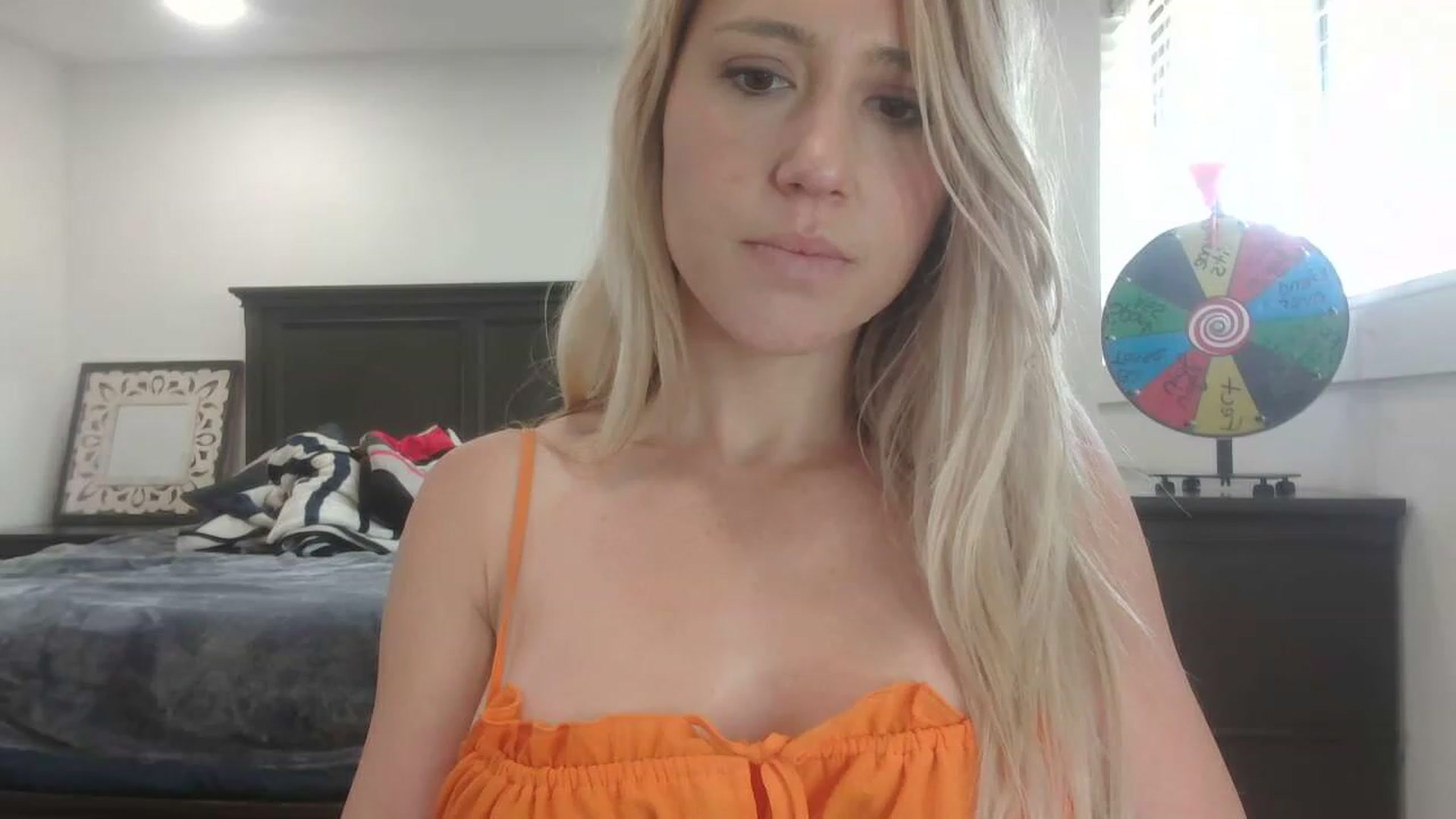 Gallery image thumbnail from blondmilf92's myfreecams stream on, 04/17/2023, 18:11 image 15 of 20