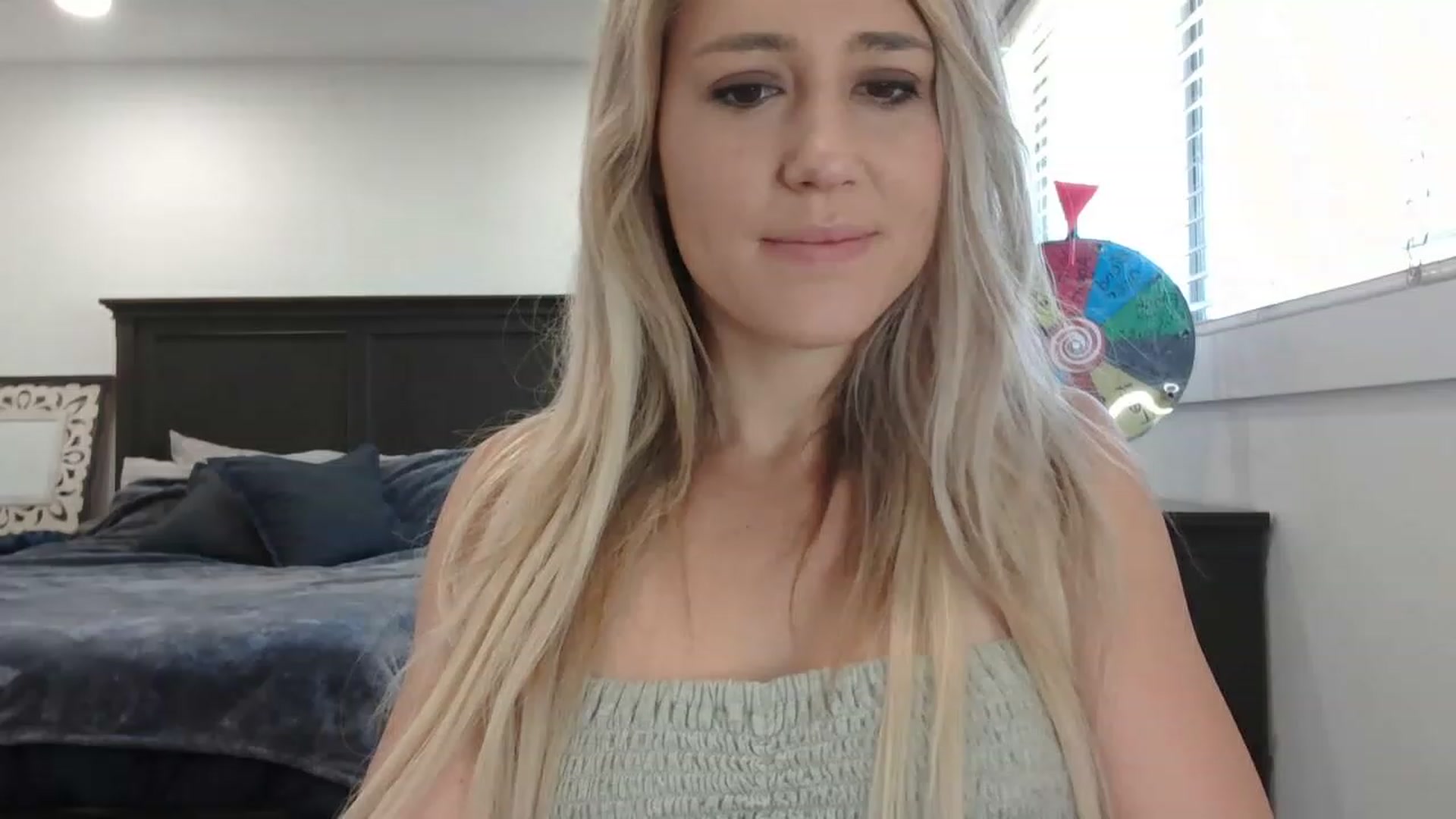 Gallery image thumbnail from blondmilf92's myfreecams stream on, 04/20/2023, 16:21 image 11 of 20