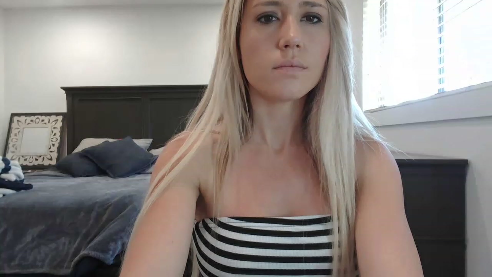 Gallery image thumbnail from blondmilf92's myfreecams stream on, 04/26/2023, 18:13 image 2 of 20