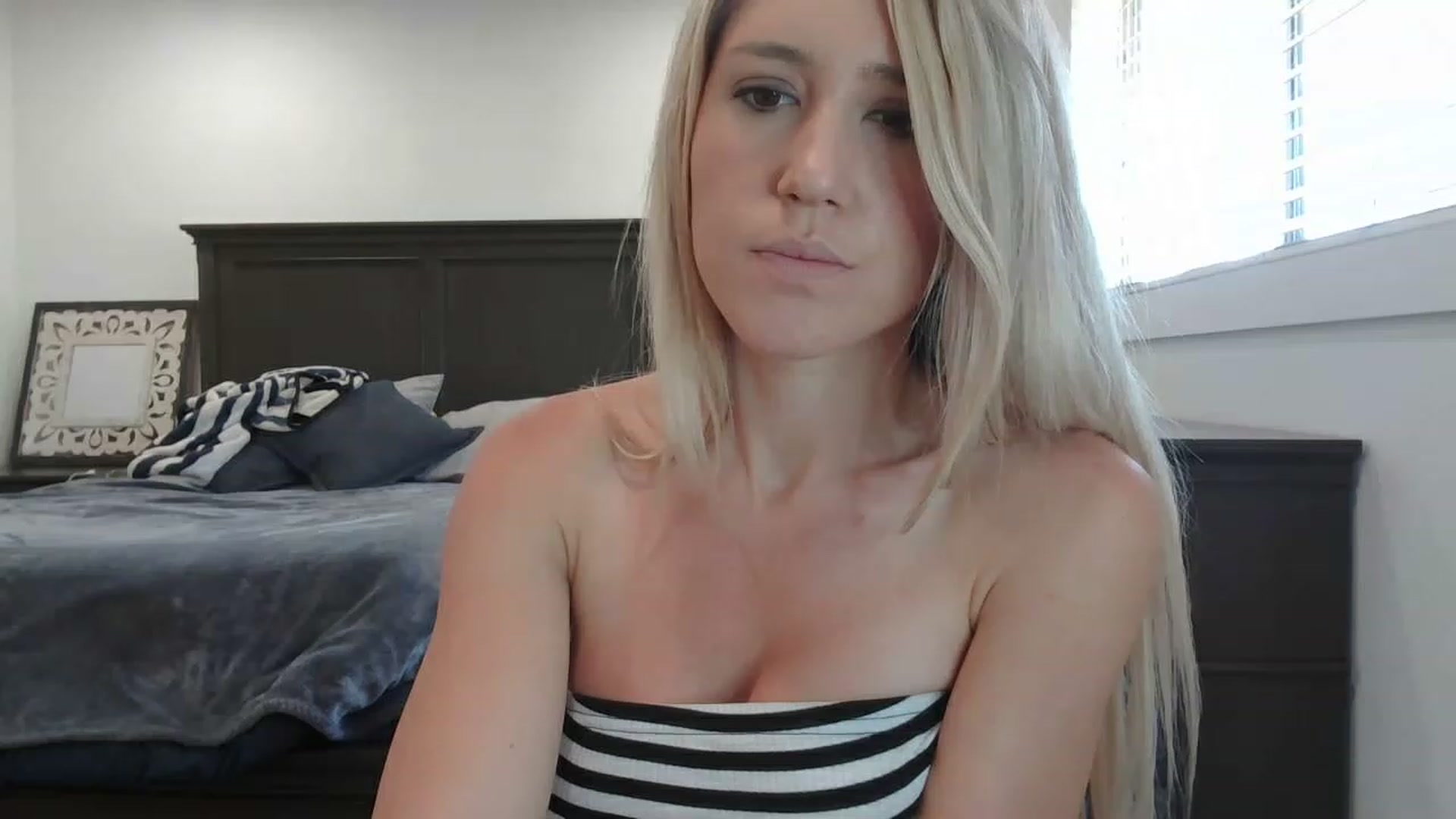 Gallery image thumbnail from blondmilf92's myfreecams stream on, 04/26/2023, 20:09 image 13 of 20