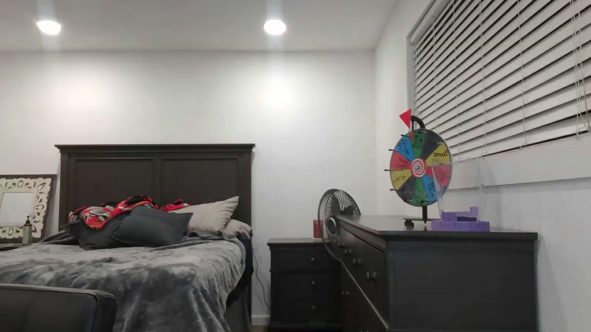 Gallery image thumbnail from blondmilf92's myfreecams stream on, 05/13/2023, 04:16 image 13 of 20