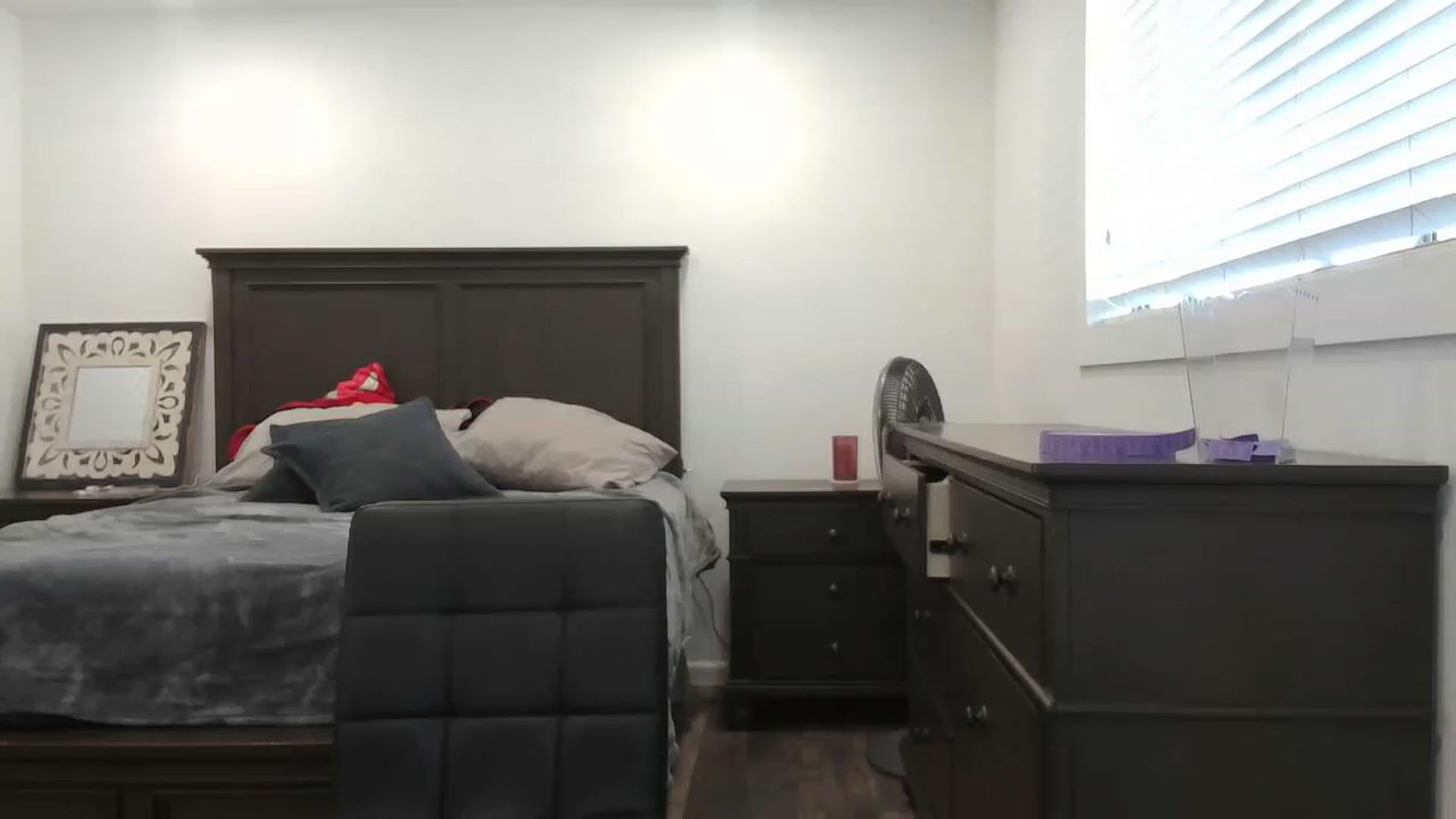 Gallery image thumbnail from blondmilf92's myfreecams stream on, 05/15/2023, 19:19 image 18 of 20
