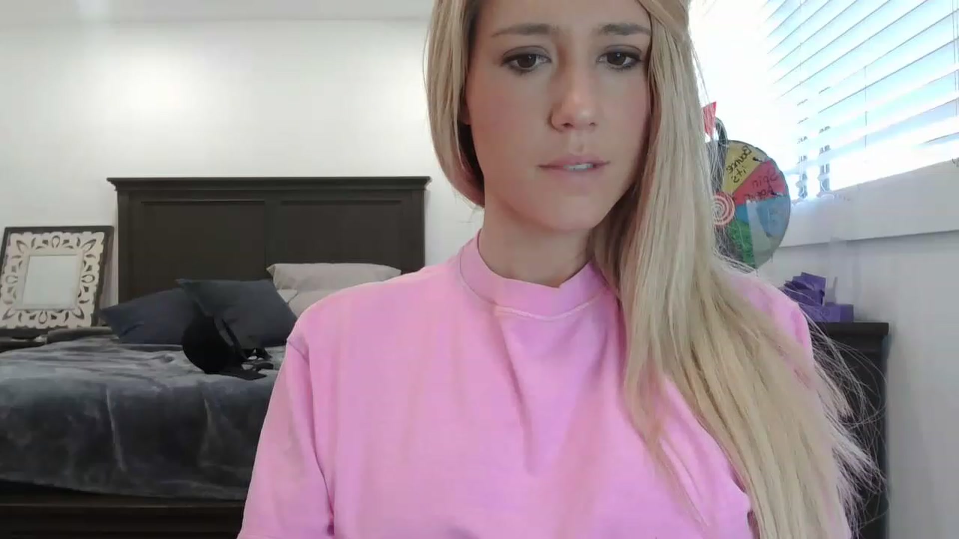 Gallery image thumbnail from blondmilf92's myfreecams stream on, 05/18/2023, 20:02 image 9 of 20