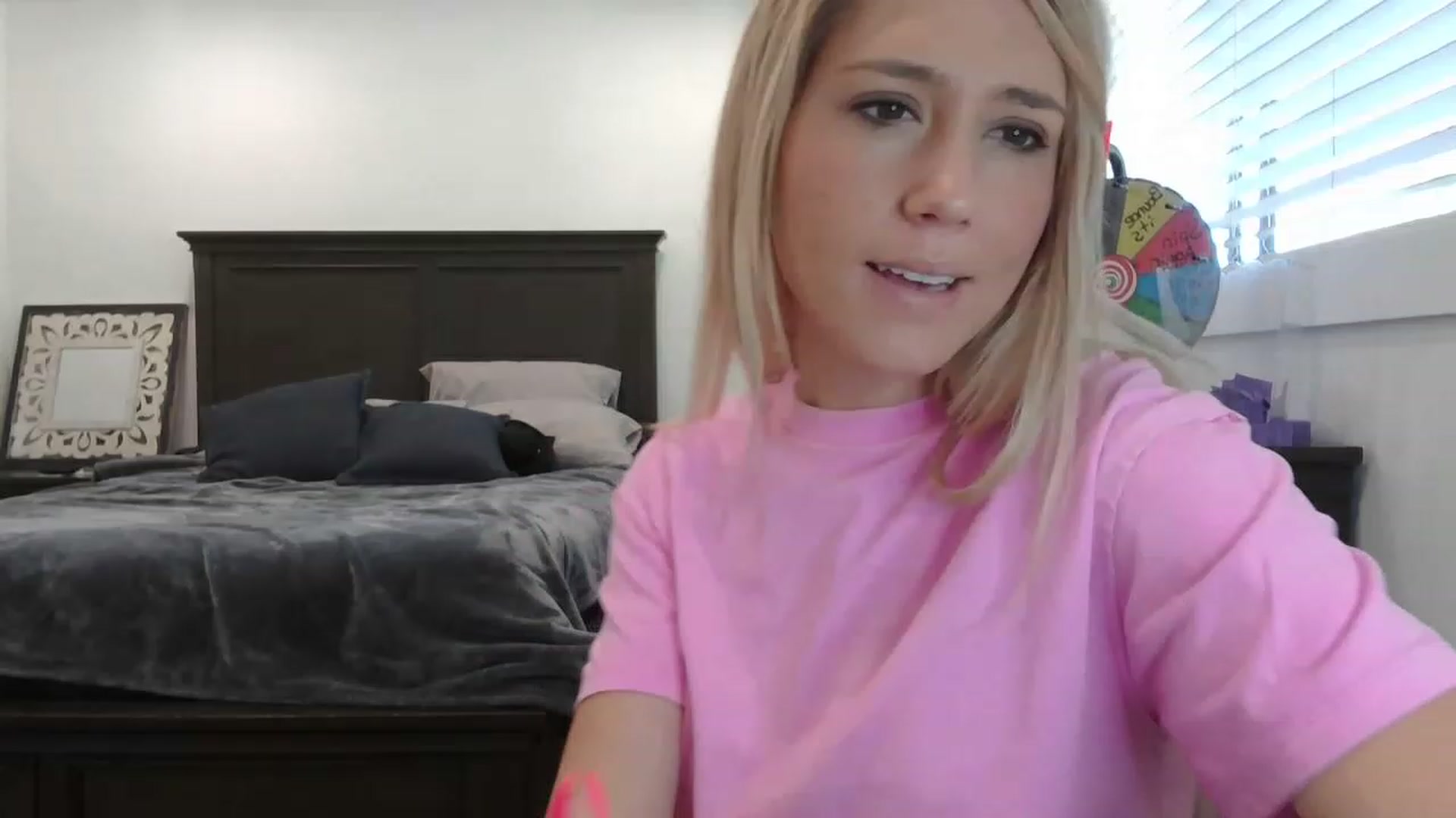 Gallery image thumbnail from blondmilf92's myfreecams stream on, 05/18/2023, 20:02 image 14 of 20