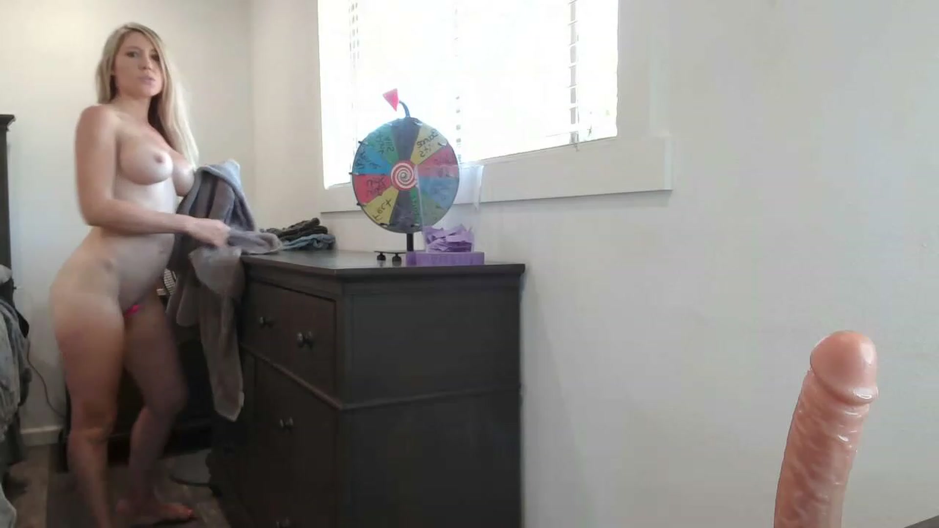 Gallery image thumbnail from blondmilf92's myfreecams stream on, 05/25/2023, 20:39 image 13 of 20
