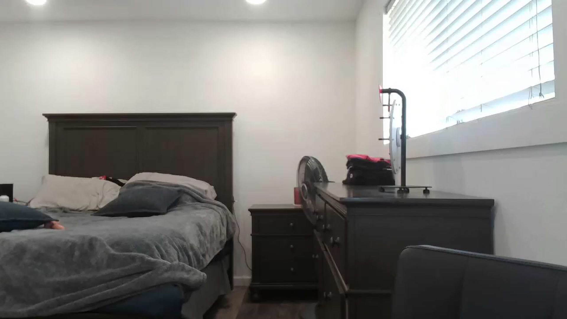 Gallery image thumbnail from blondmilf92's myfreecams stream on, 05/30/2023, 17:20 image 14 of 20