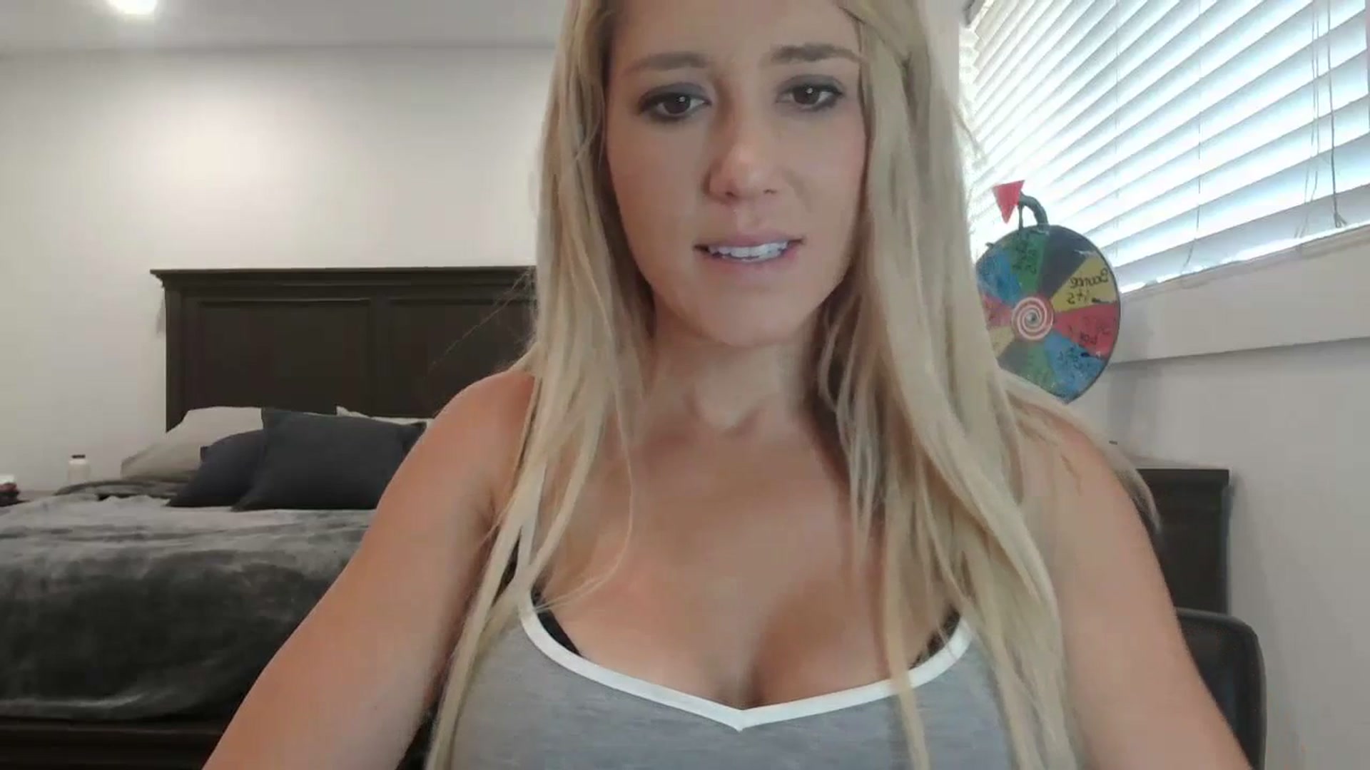 Gallery image thumbnail from blondmilf92's myfreecams stream on, 06/07/2023, 15:39 image 5 of 20