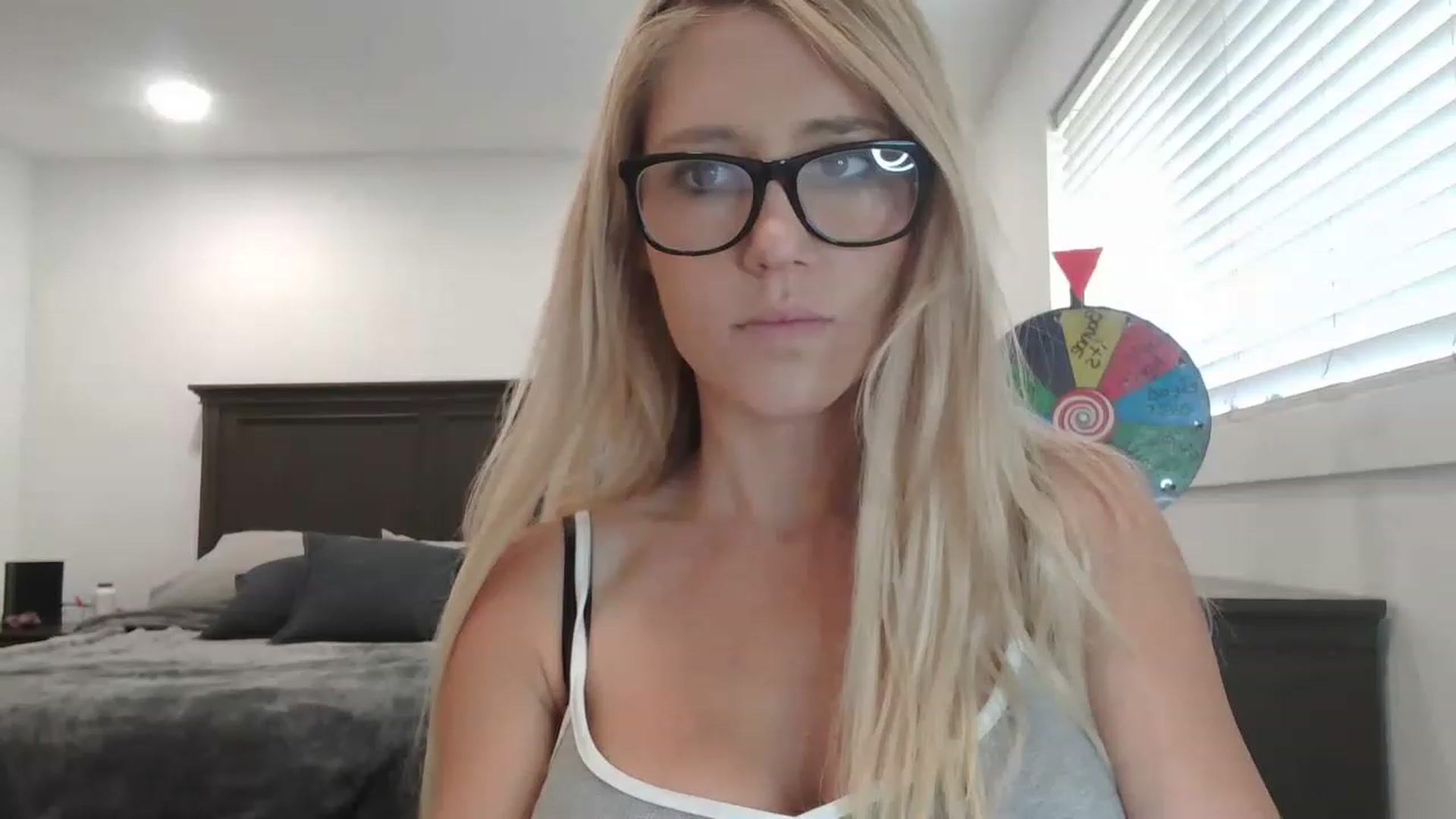 Gallery image thumbnail from blondmilf92's myfreecams stream on, 06/07/2023, 17:50 image 1 of 20