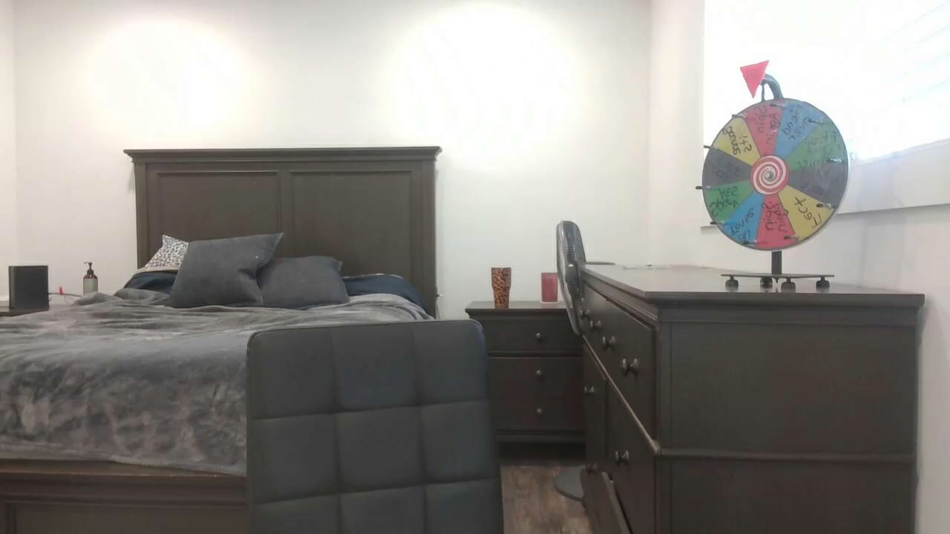 Gallery image thumbnail from blondmilf92's myfreecams stream on, 06/16/2023, 16:07 image 13 of 20