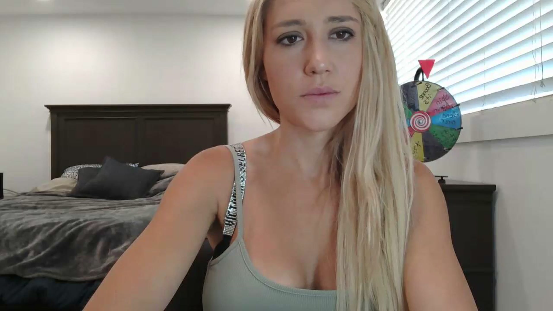 Gallery image thumbnail from blondmilf92's myfreecams stream on, 06/28/2023, 17:28 image 2 of 20