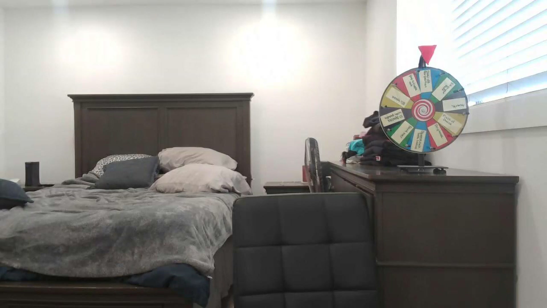 Gallery image thumbnail from blondmilf92's myfreecams stream on, 07/07/2023, 18:05 image 6 of 20