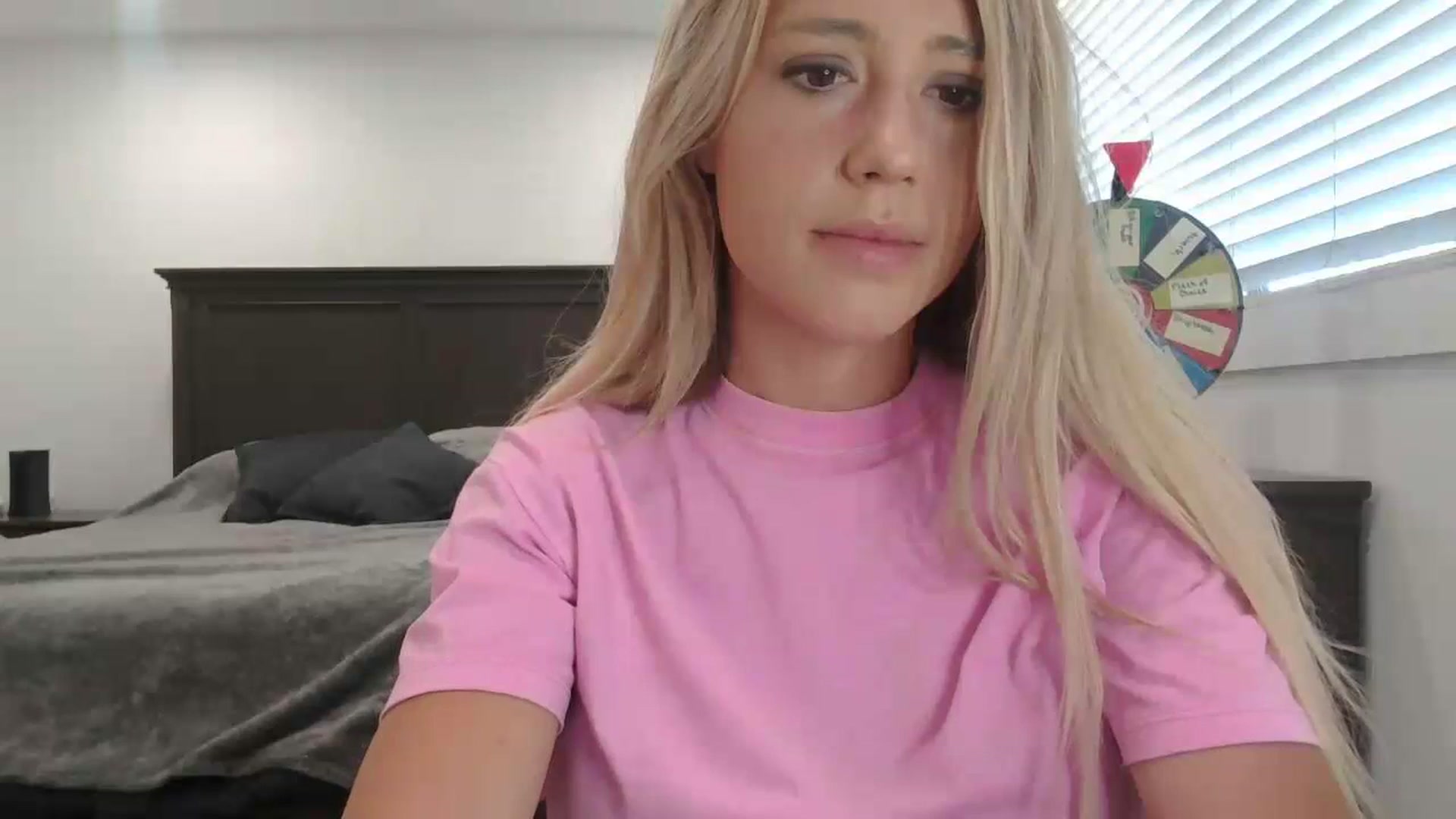 Gallery image thumbnail from blondmilf92's myfreecams stream on, 07/10/2023, 17:06 image 7 of 20