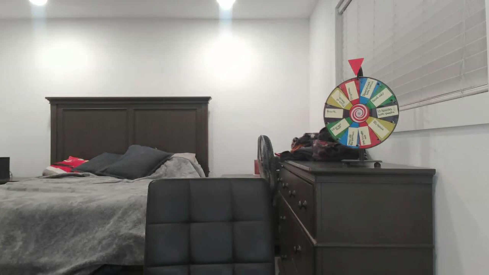 Gallery image thumbnail from blondmilf92's myfreecams stream on, 07/11/2023, 04:54 image 17 of 20