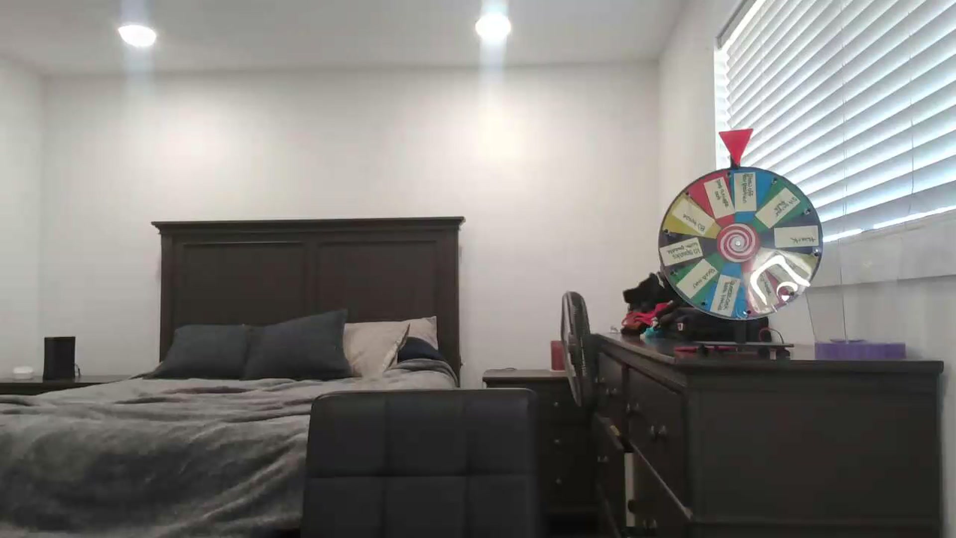 Gallery image thumbnail from blondmilf92's myfreecams stream on, 07/11/2023, 16:45 image 12 of 20
