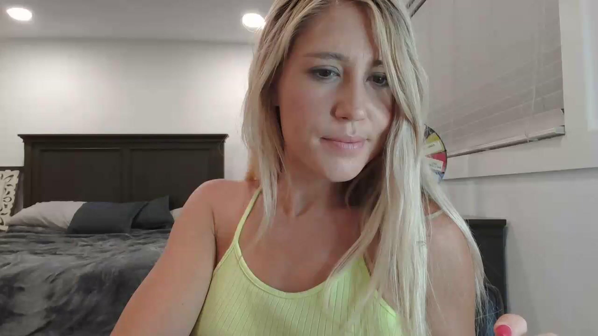 Gallery image thumbnail from blondmilf92's myfreecams stream on, 07/18/2023, 05:46 image 17 of 20