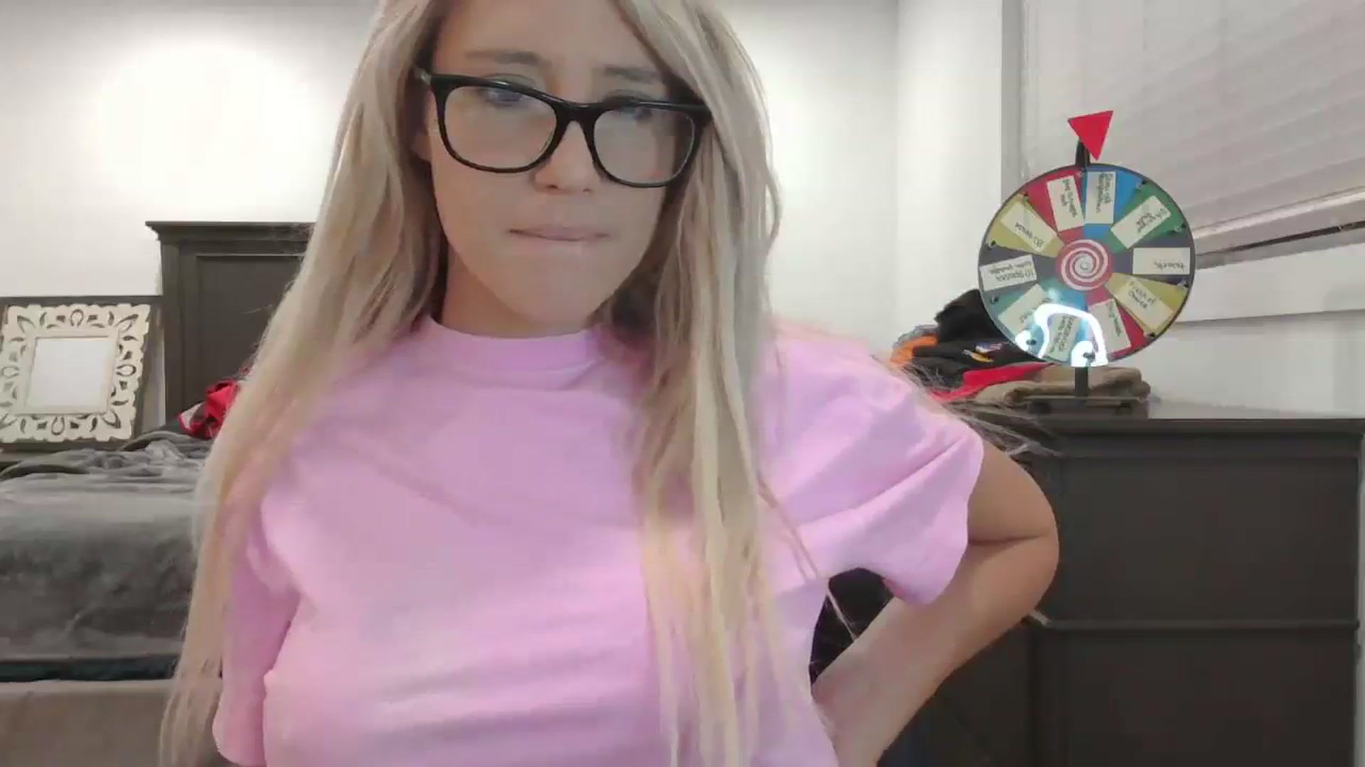 Gallery image thumbnail from blondmilf92's myfreecams stream on, 08/16/2023, 05:41 image 15 of 20