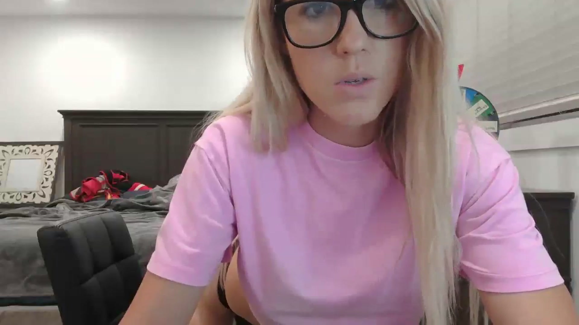 Gallery image thumbnail from blondmilf92's myfreecams stream on, 08/16/2023, 05:41 image 5 of 20
