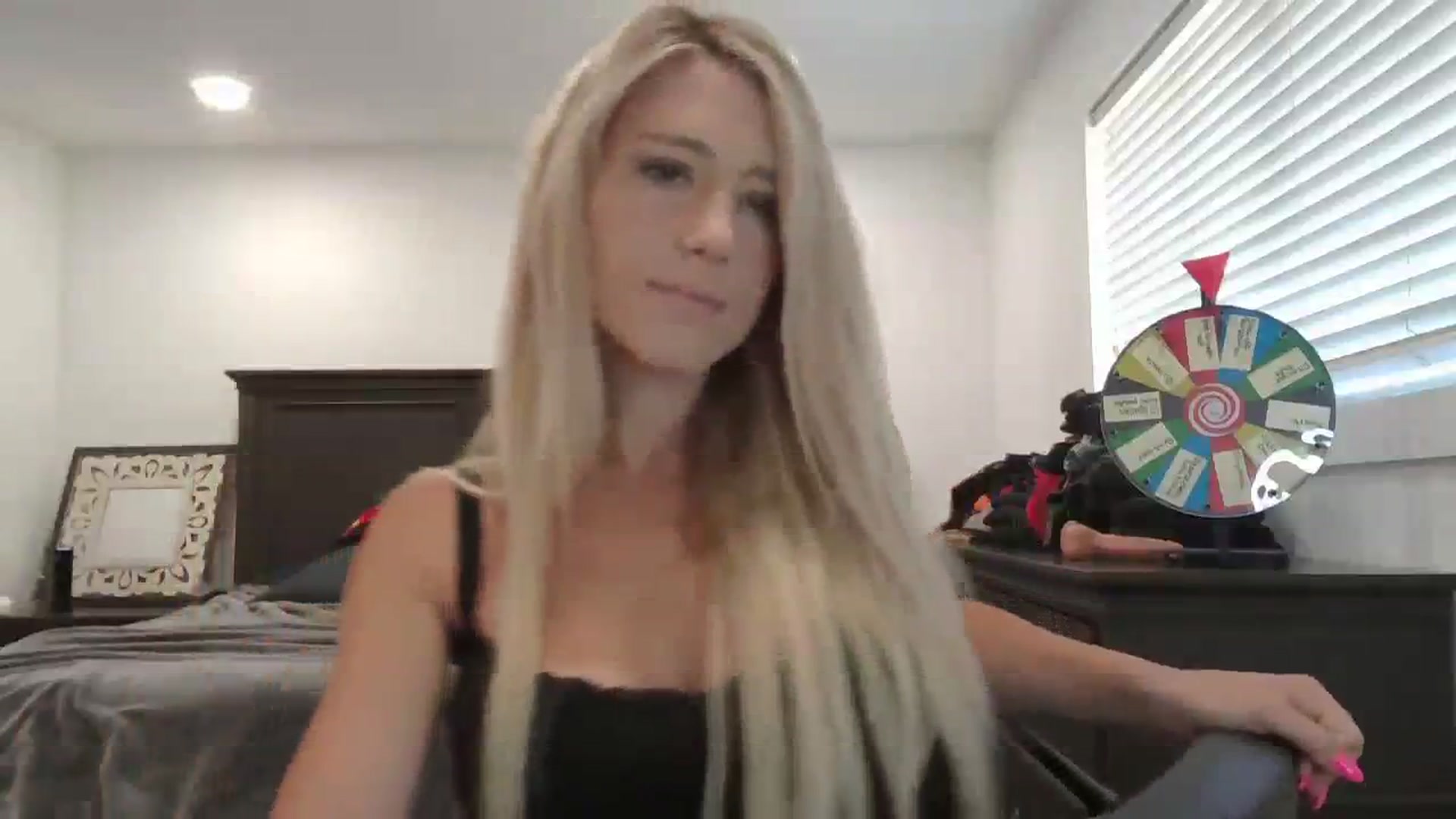 Gallery image thumbnail from blondmilf92's myfreecams stream on, 08/16/2023, 20:28 image 2 of 20