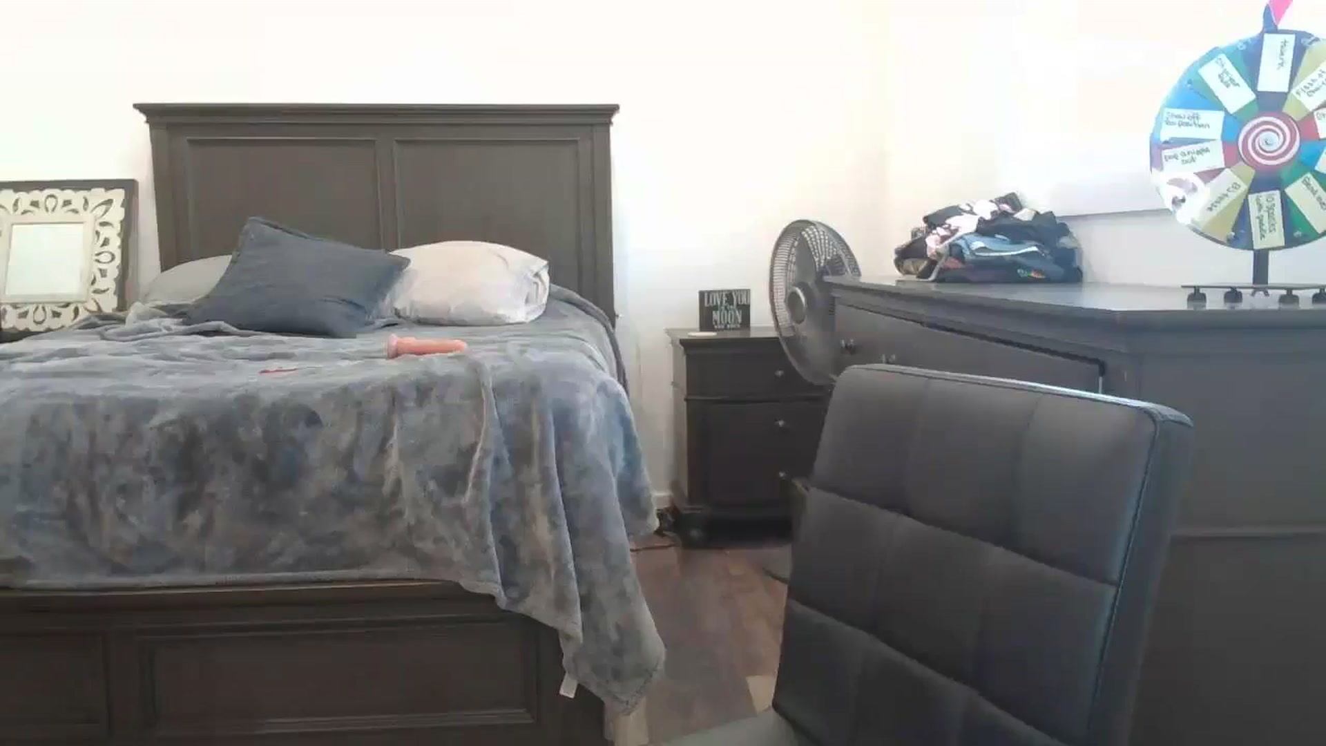 Gallery image thumbnail from blondmilf92's myfreecams stream on, 09/13/2023, 21:09 image 15 of 20