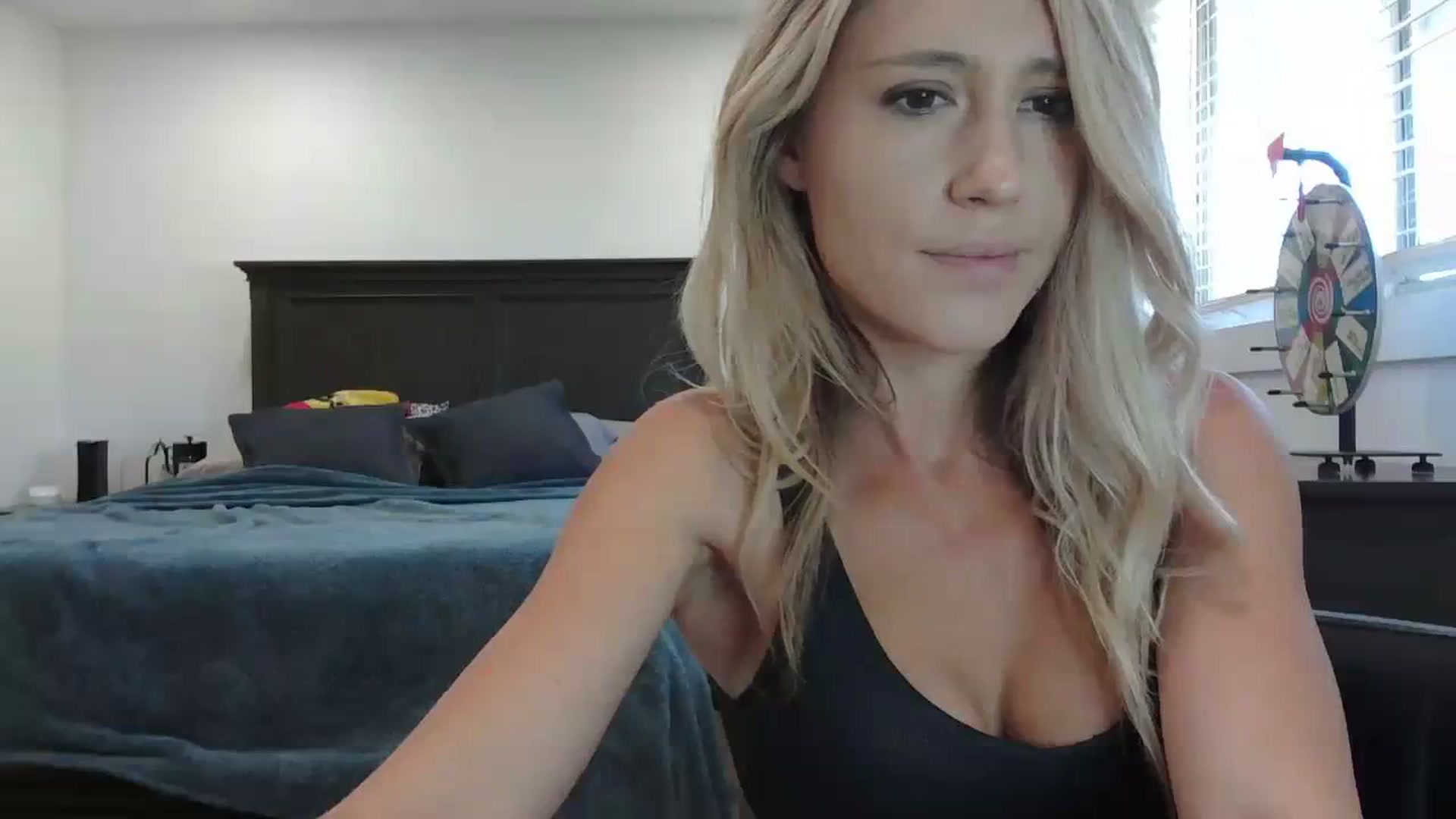 Gallery image thumbnail from blondmilf92's myfreecams stream on, 10/12/2023, 20:18 image 16 of 20