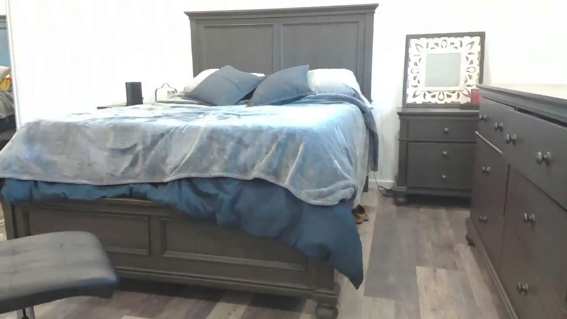 Gallery image thumbnail from blondmilf92's myfreecams stream on, 11/07/2023, 21:11 image 3 of 20