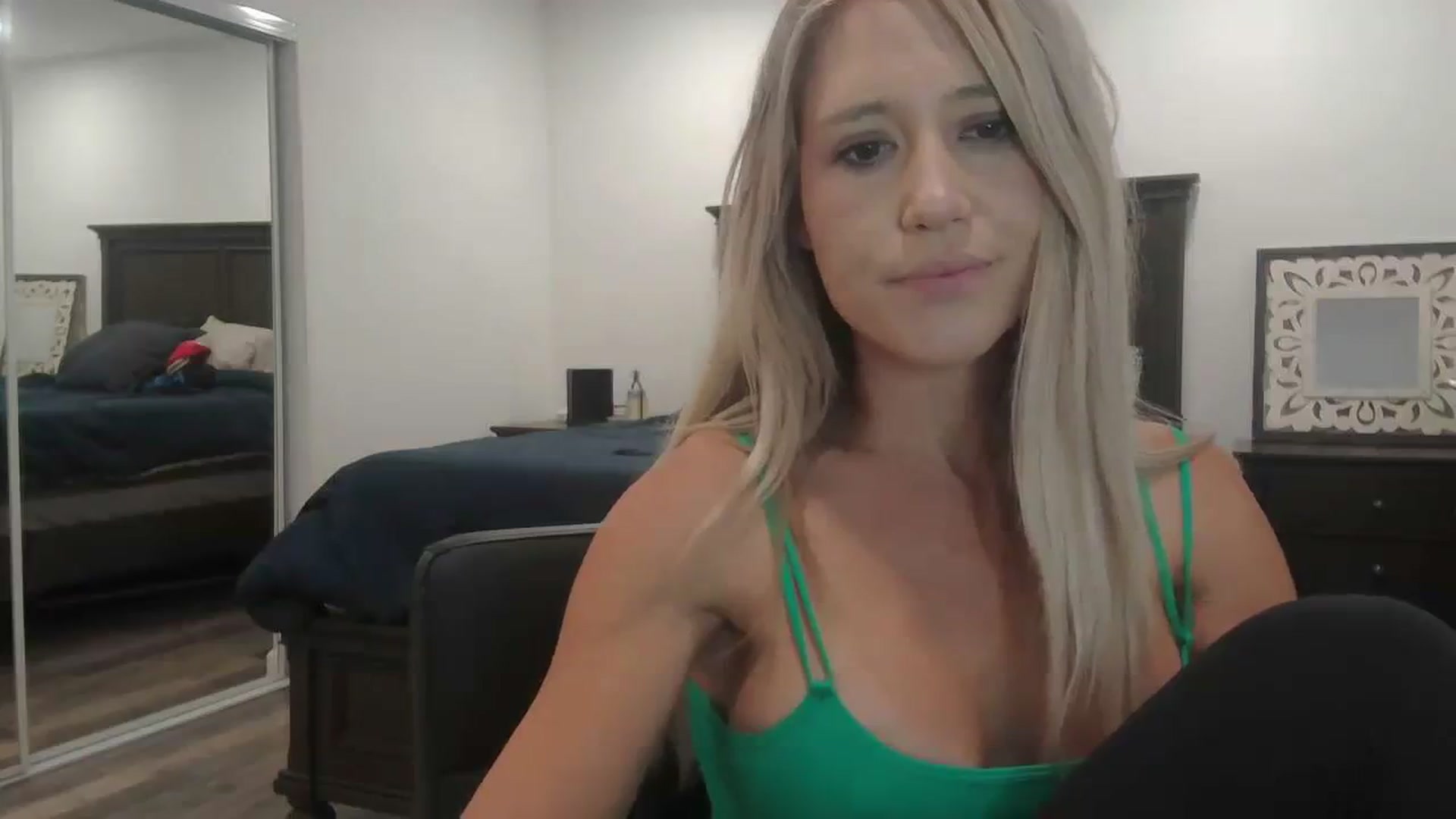Gallery image thumbnail from blondmilf92's myfreecams stream on, 11/20/2023, 07:16 image 8 of 20