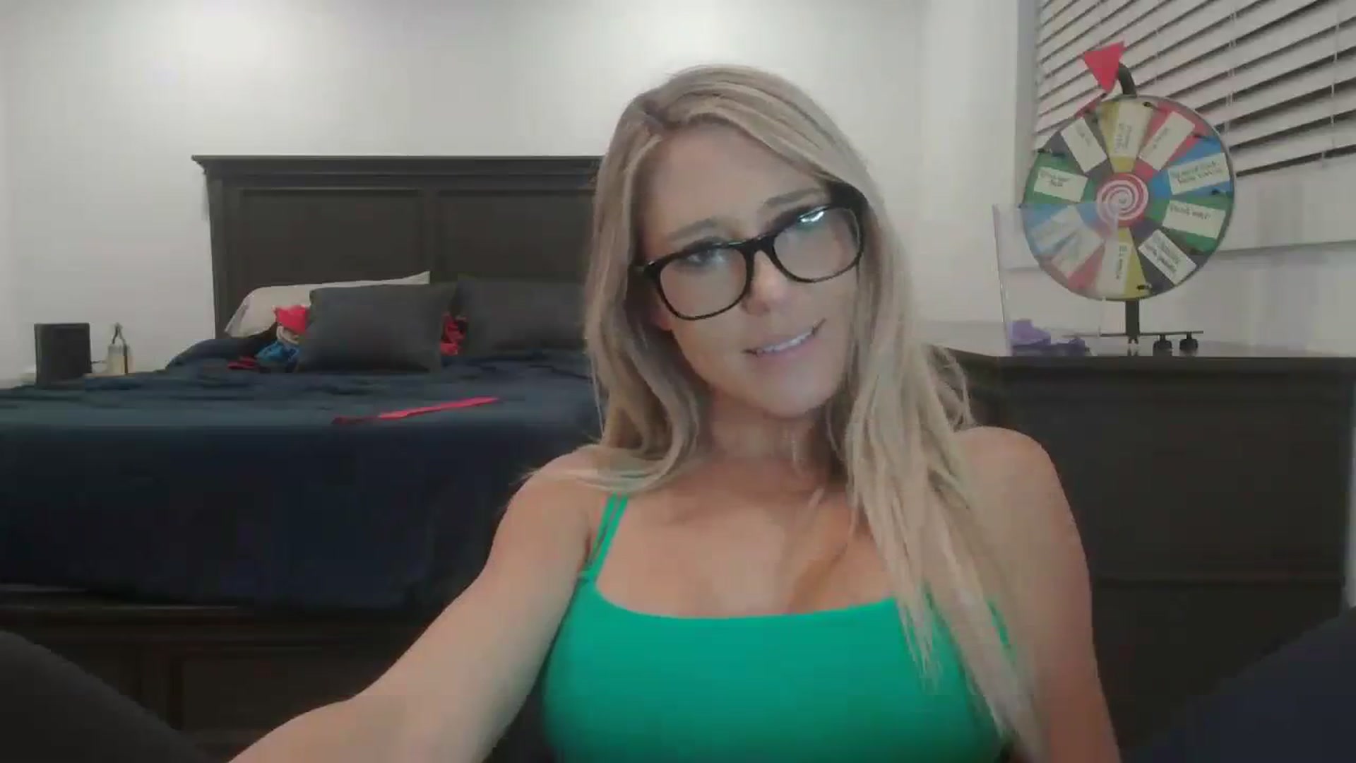 Gallery image thumbnail from blondmilf92's myfreecams stream on, 11/20/2023, 09:06 image 4 of 20