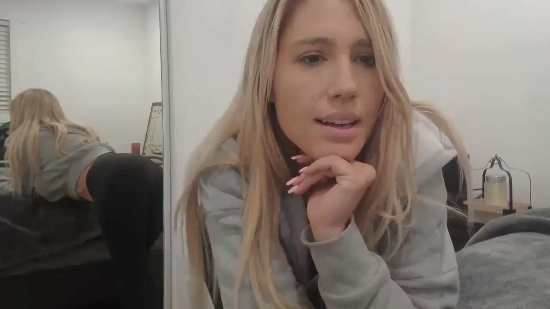 Gallery image thumbnail from blondmilf92's myfreecams stream on, 11/23/2023, 08:50 image 17 of 20