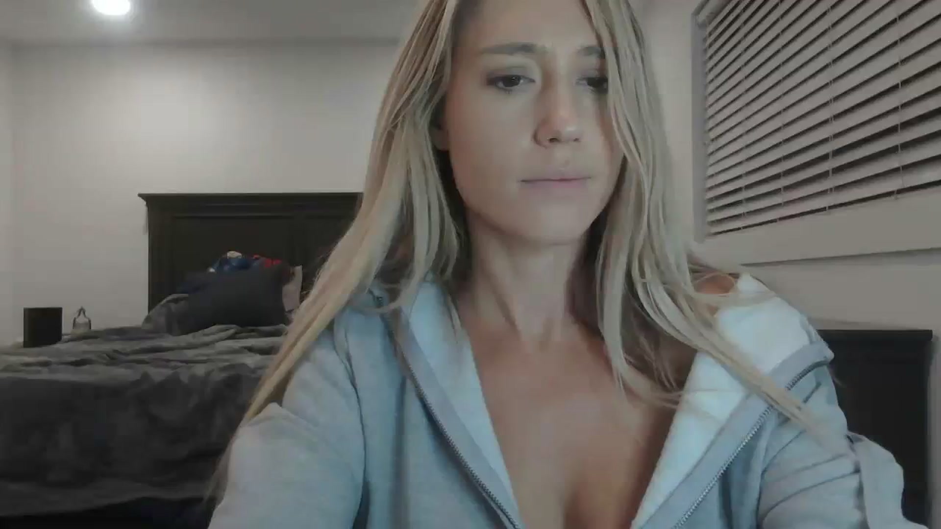 Gallery image thumbnail from blondmilf92's myfreecams stream on, 11/23/2023, 09:09 image 14 of 20