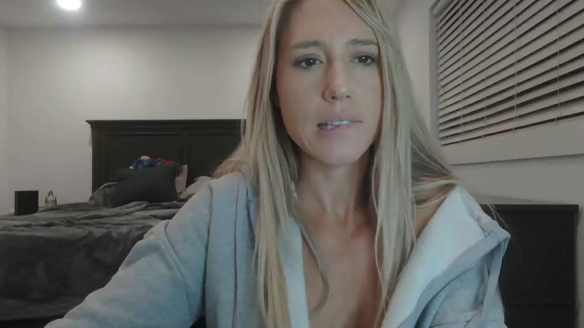 Gallery image thumbnail from blondmilf92's myfreecams stream on, 11/23/2023, 09:09 image 1 of 20