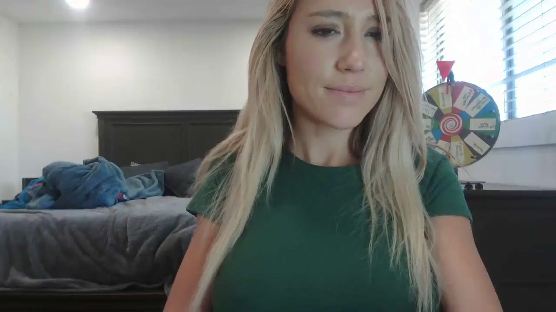 Gallery image thumbnail from blondmilf92's myfreecams stream on, 12/05/2023, 19:54 image 10 of 20