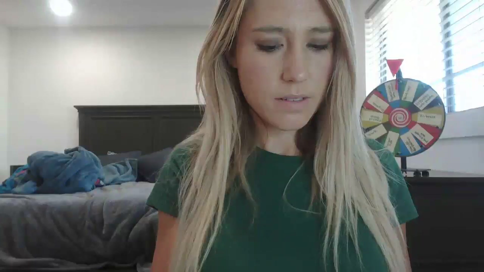 Gallery image thumbnail from blondmilf92's myfreecams stream on, 12/05/2023, 19:54 image 4 of 20