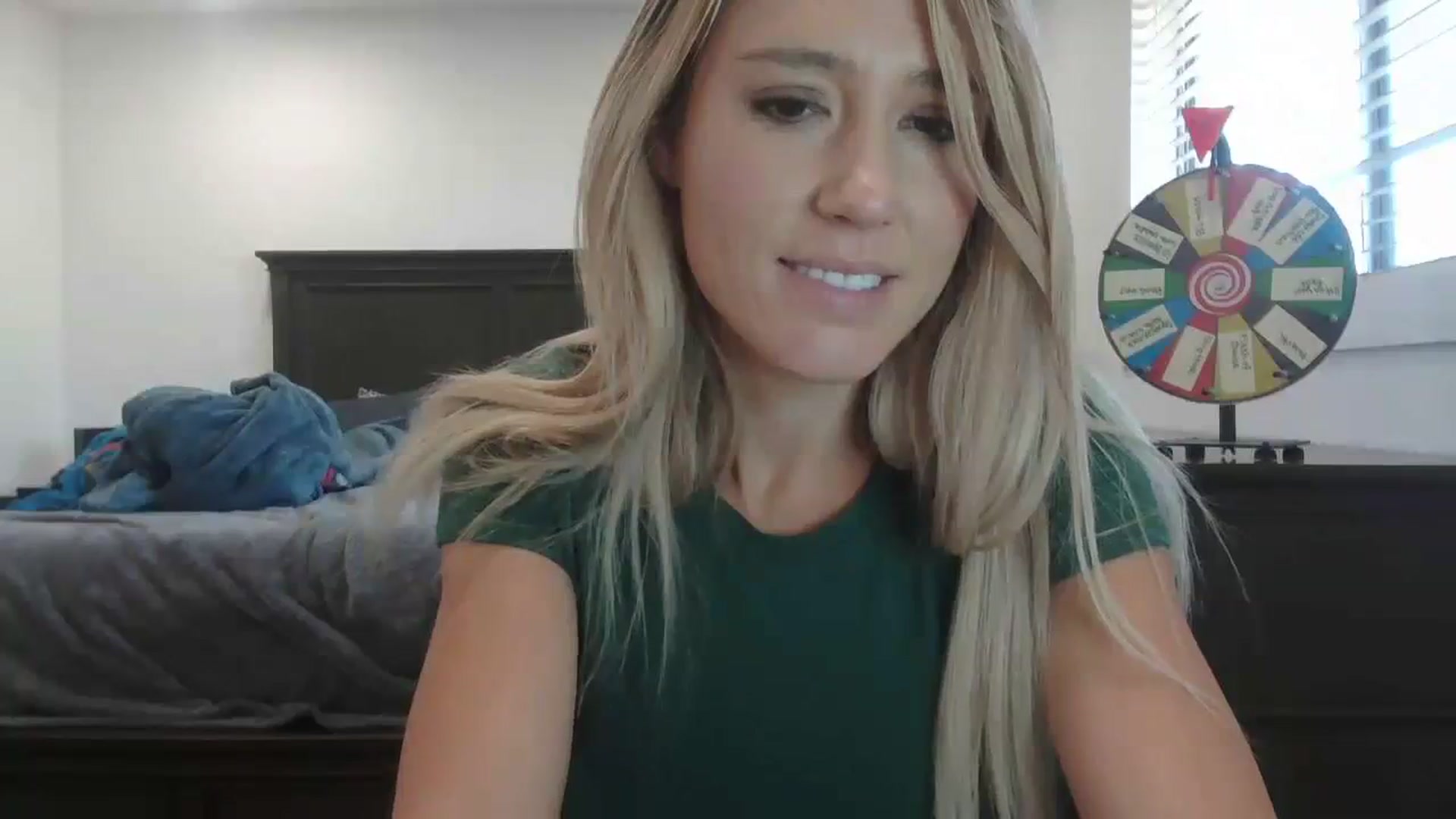 Gallery image thumbnail from blondmilf92's myfreecams stream on, 12/05/2023, 19:54 image 16 of 20