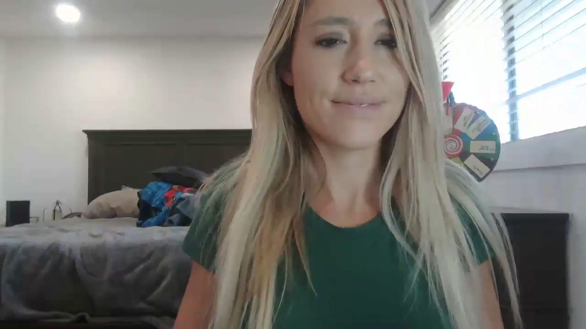 Gallery image thumbnail from blondmilf92's myfreecams stream on, 12/05/2023, 21:55 image 3 of 20