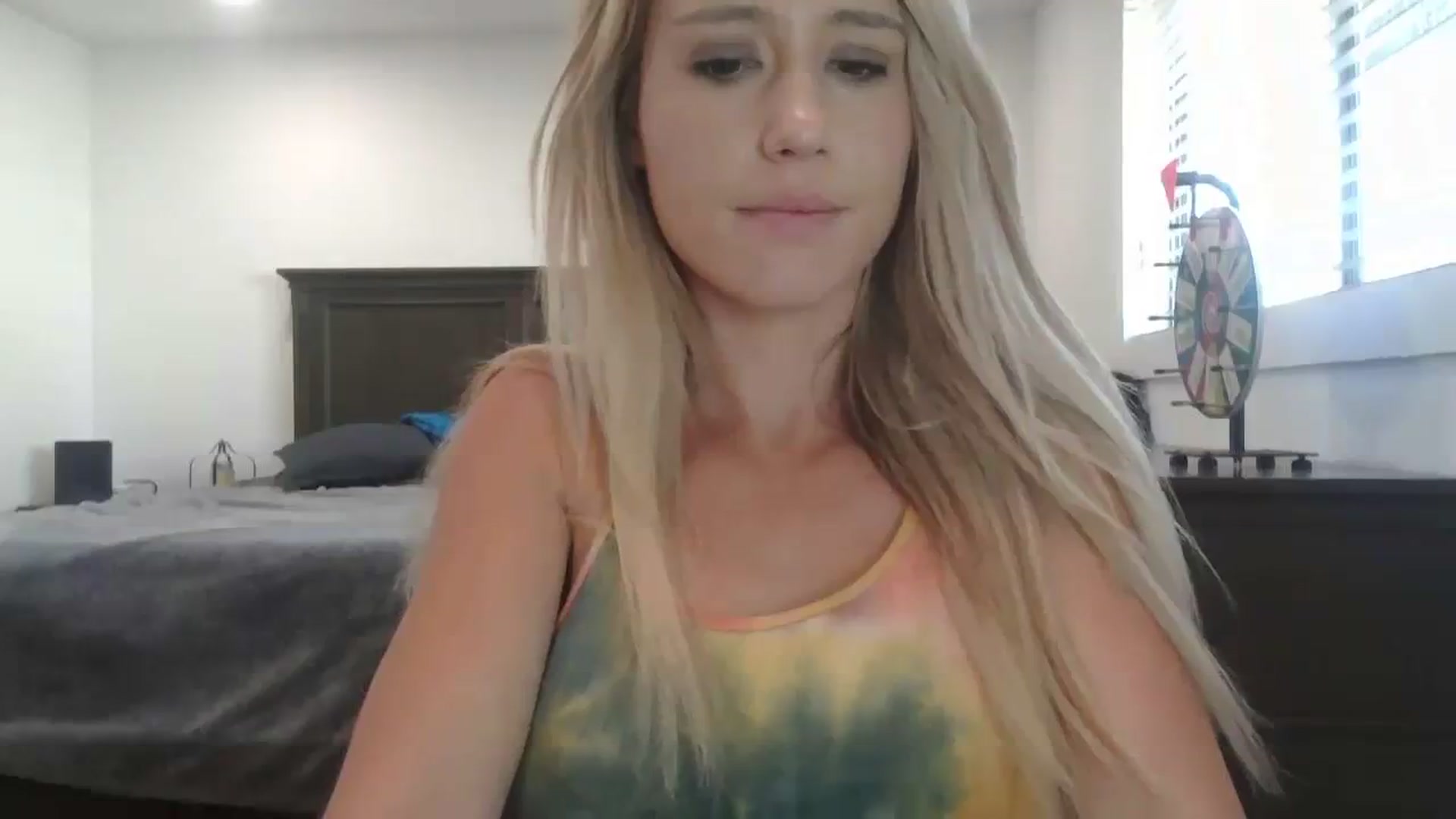 Gallery image thumbnail from blondmilf92's myfreecams stream on, 12/07/2023, 19:42 image 16 of 20
