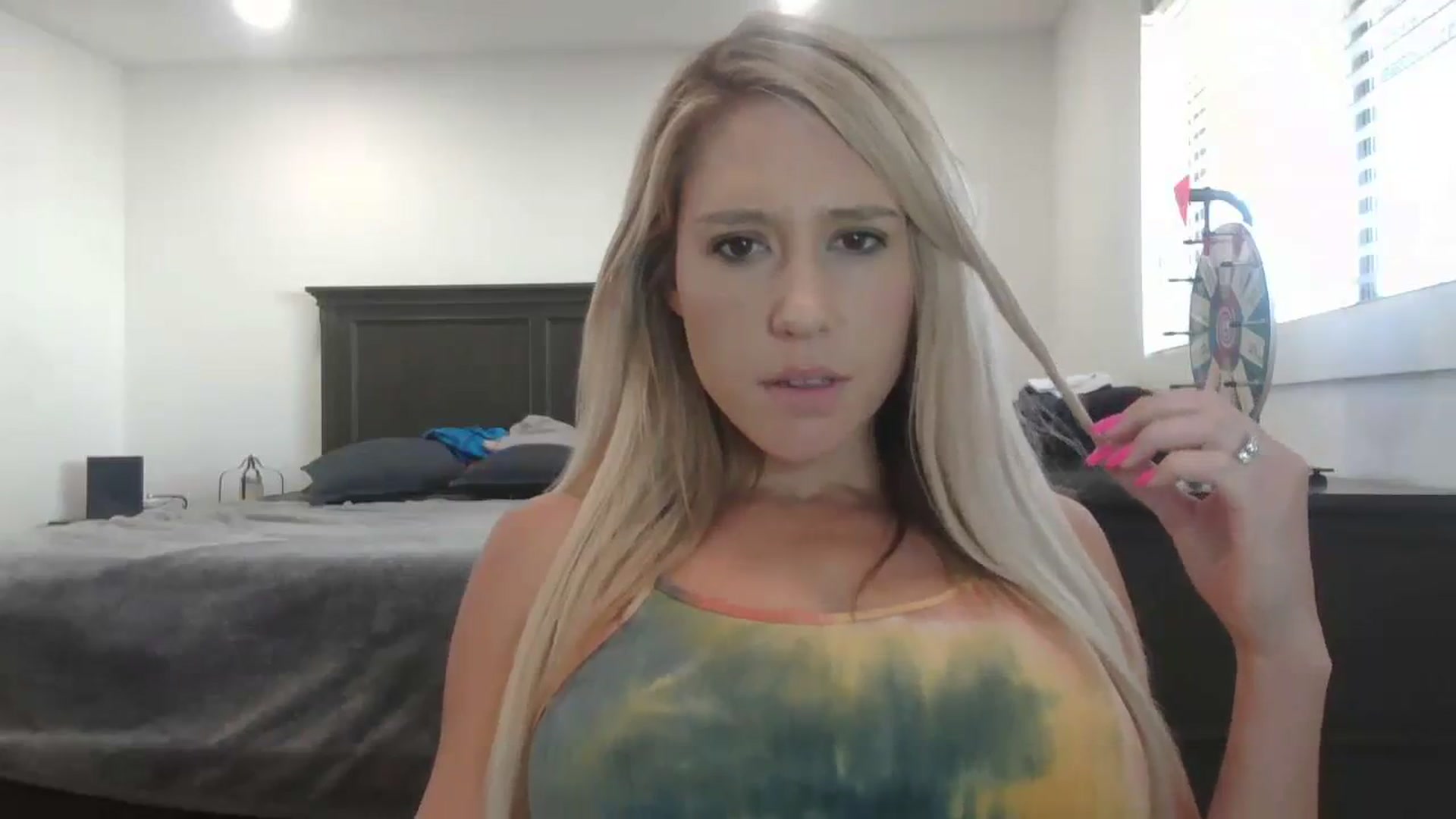 Gallery image thumbnail from blondmilf92's myfreecams stream on, 12/07/2023, 19:42 image 20 of 20