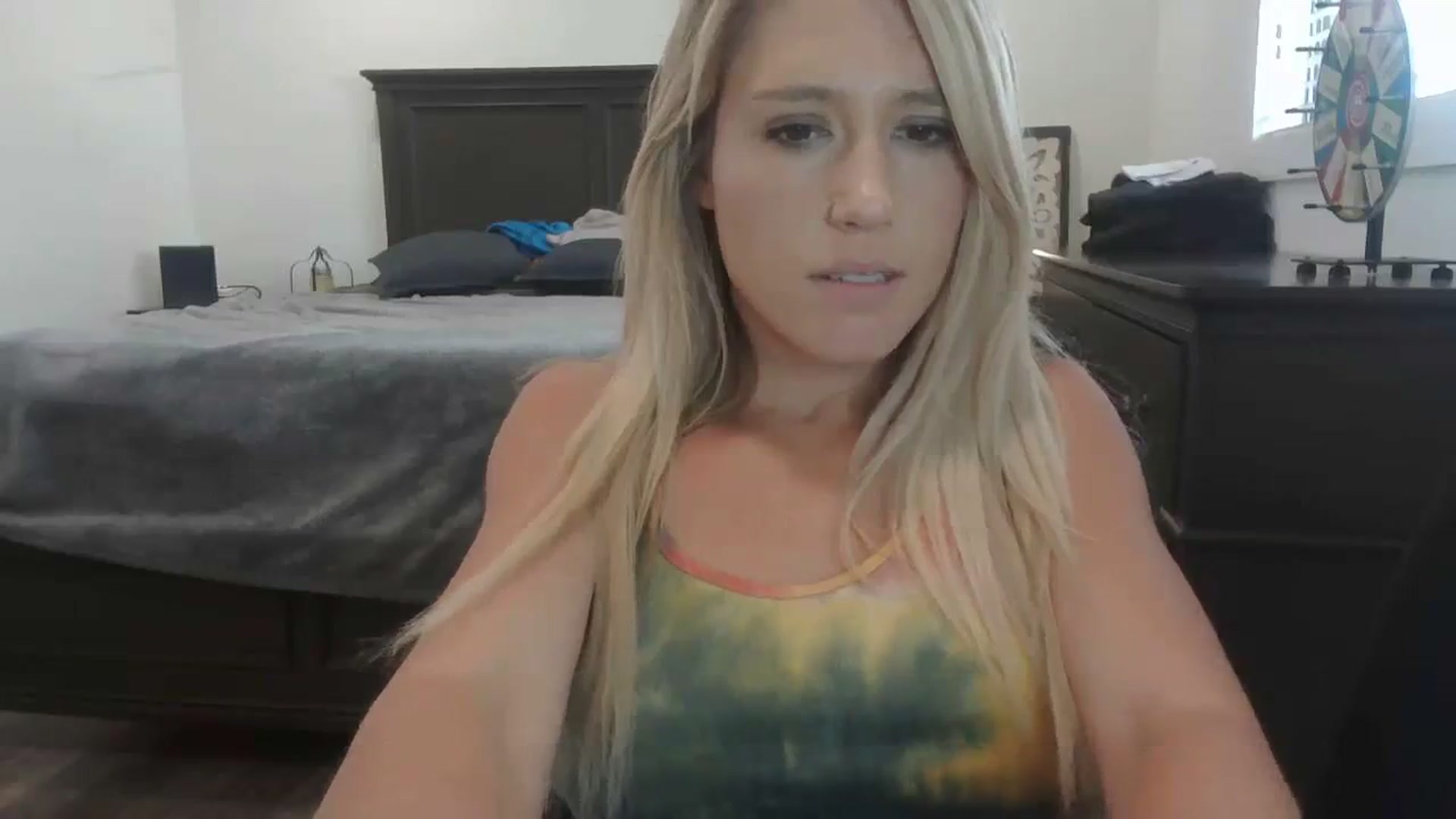 Gallery image thumbnail from blondmilf92's myfreecams stream on, 12/07/2023, 20:17 image 14 of 20
