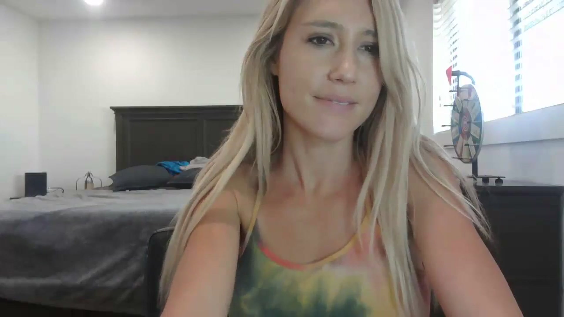 Gallery image thumbnail from blondmilf92's myfreecams stream on, 12/07/2023, 20:17 image 12 of 20