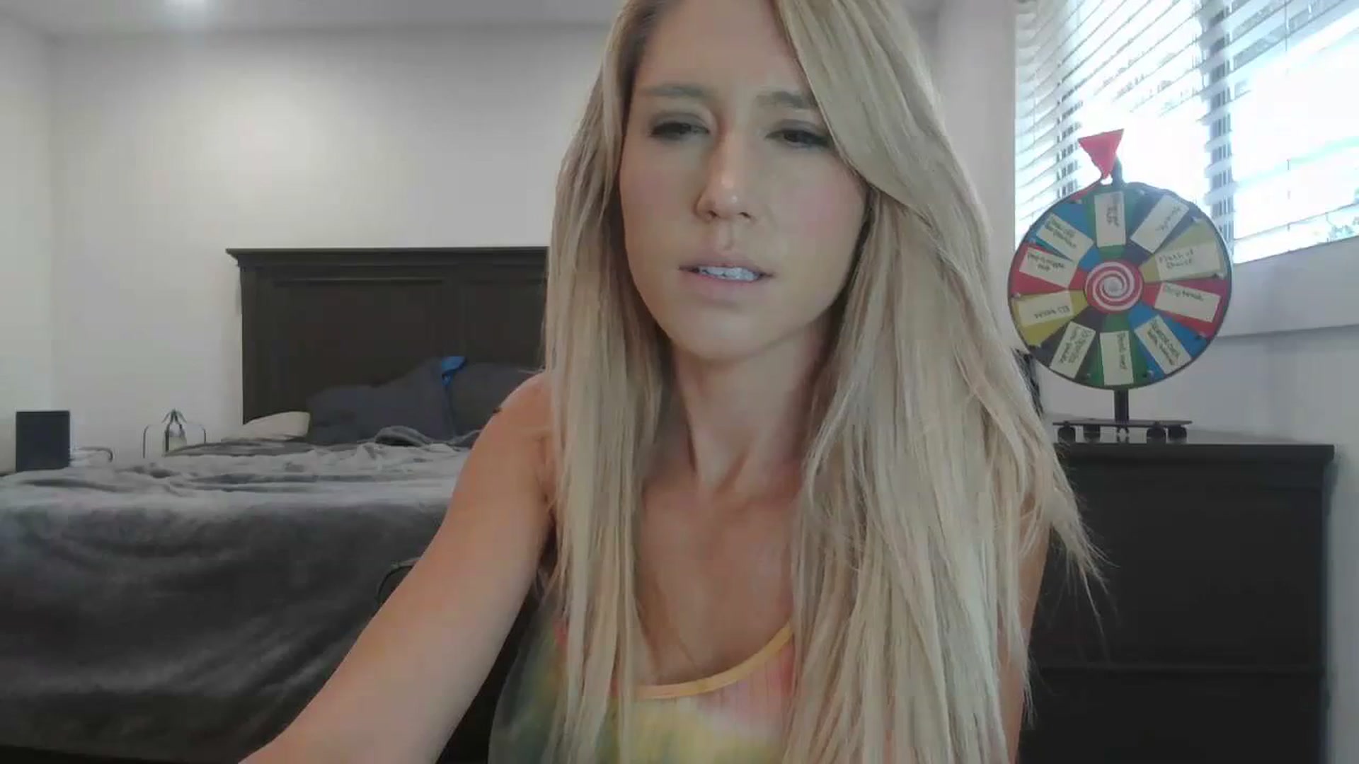 Gallery image thumbnail from blondmilf92's myfreecams stream on, 12/07/2023, 21:33 image 14 of 20