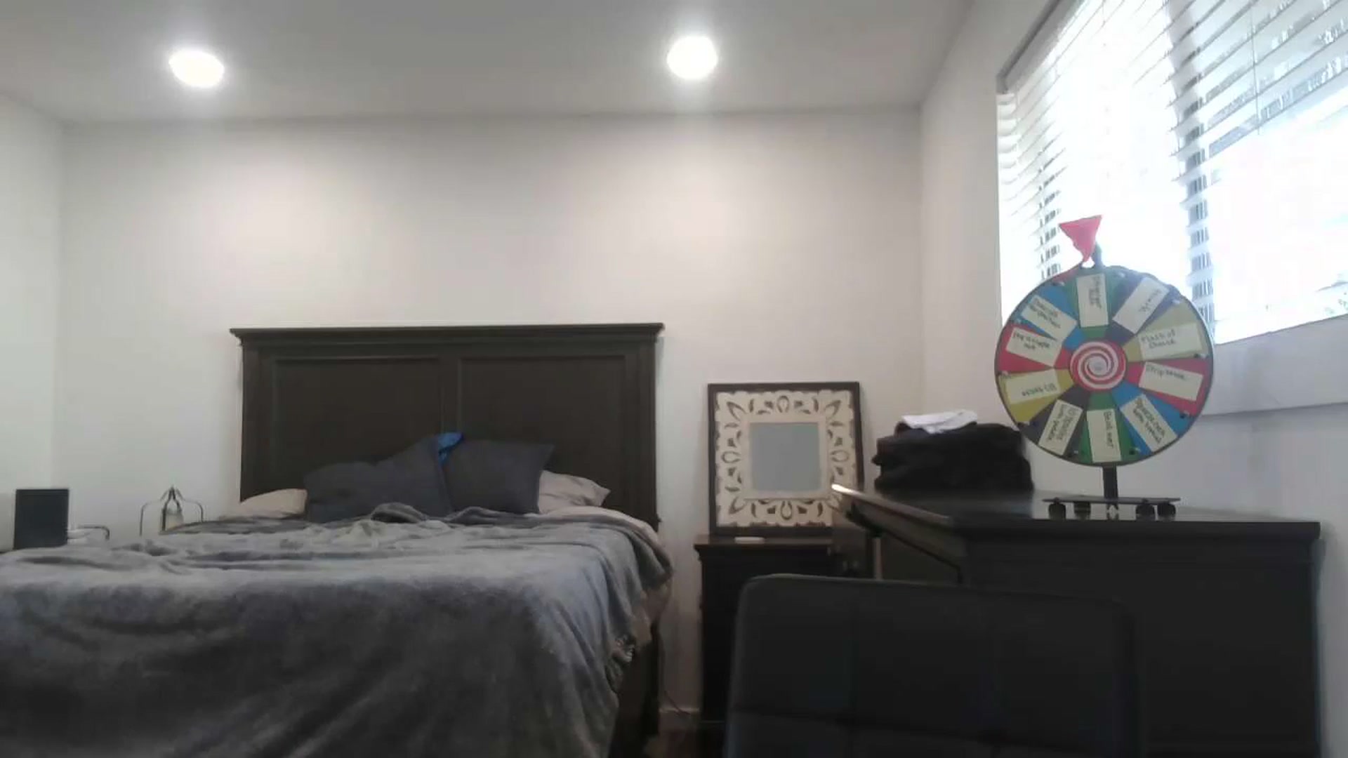 Gallery image thumbnail from blondmilf92's myfreecams stream on, 12/07/2023, 21:33 image 3 of 20