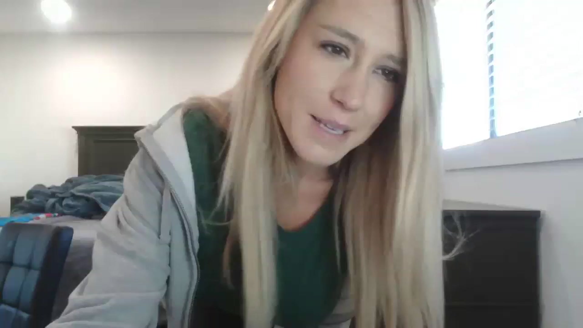 Gallery image thumbnail from blondmilf92's myfreecams stream on, 12/11/2023, 19:48 image 1 of 20