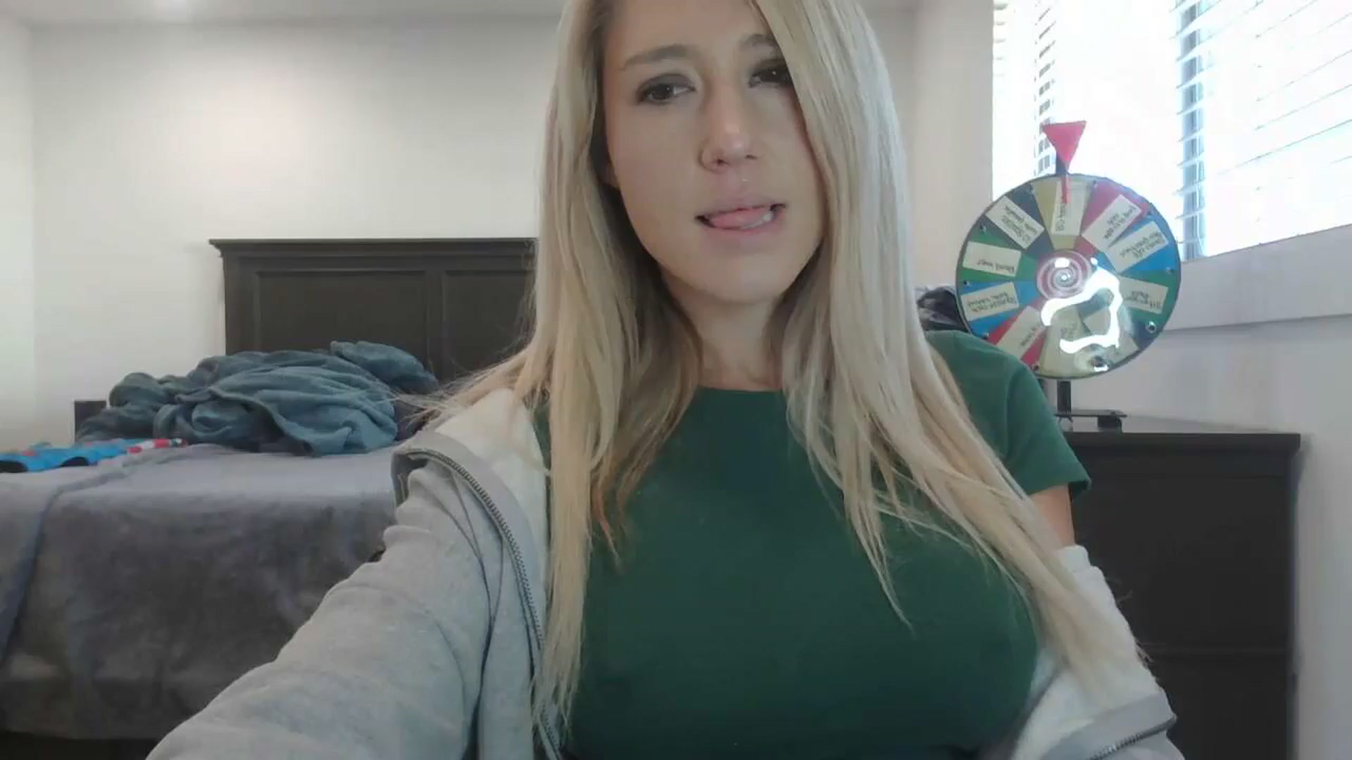 Gallery image thumbnail from blondmilf92's myfreecams stream on, 12/11/2023, 19:48 image 14 of 20