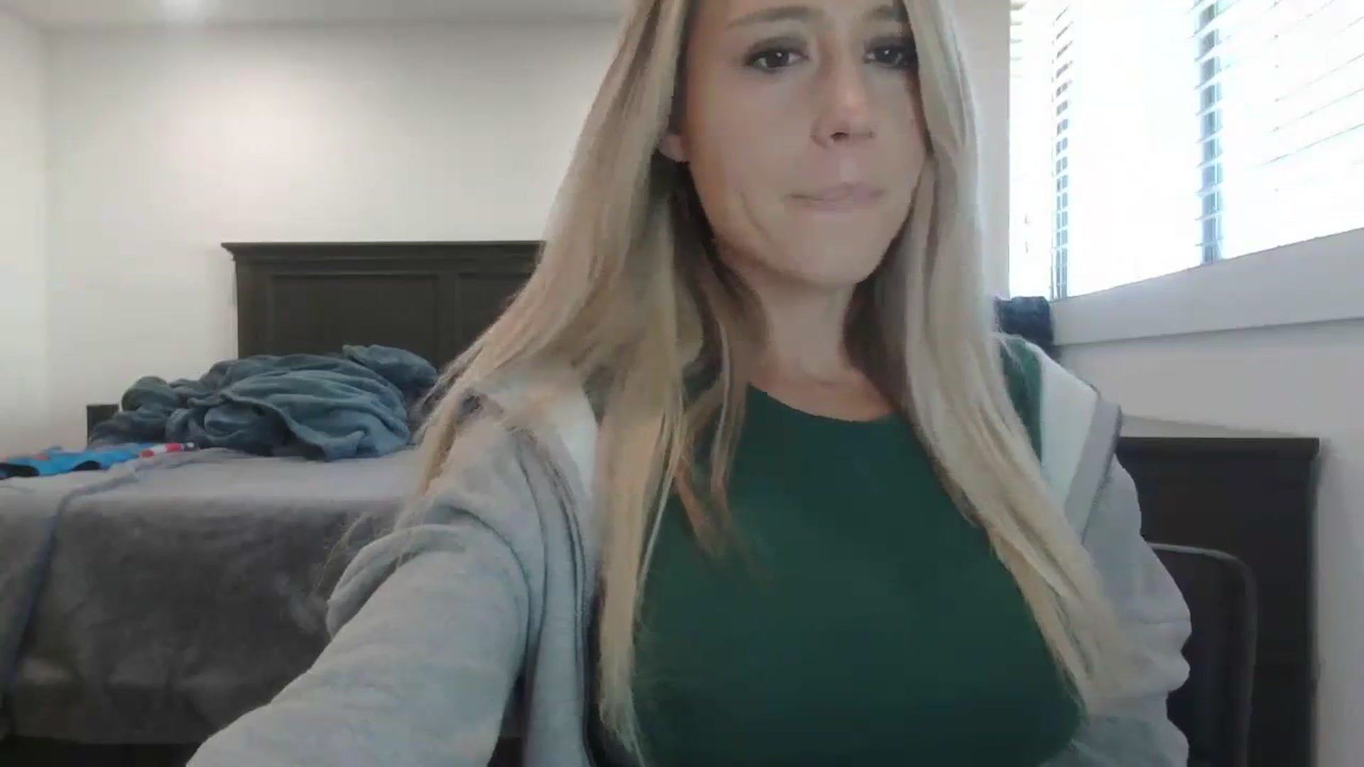 Gallery image thumbnail from blondmilf92's myfreecams stream on, 12/11/2023, 19:48 image 5 of 20