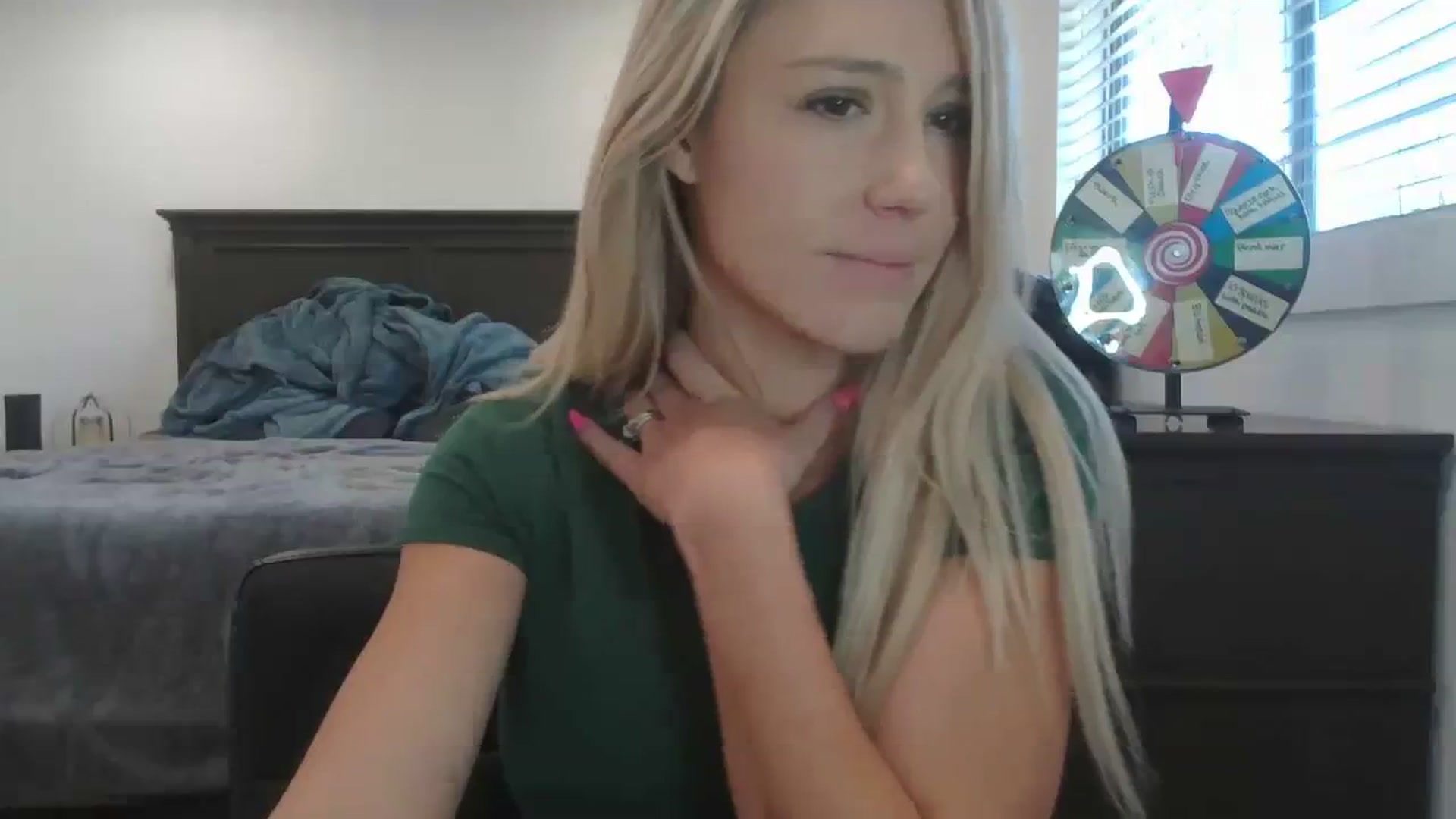 Gallery image thumbnail from blondmilf92's myfreecams stream on, 12/11/2023, 22:14 image 20 of 20