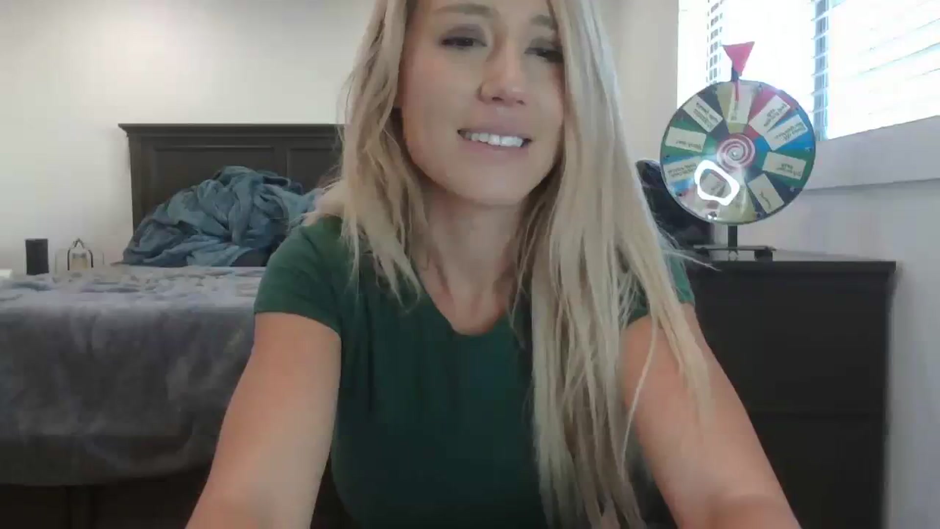 Gallery image thumbnail from blondmilf92's myfreecams stream on, 12/11/2023, 22:14 image 6 of 20