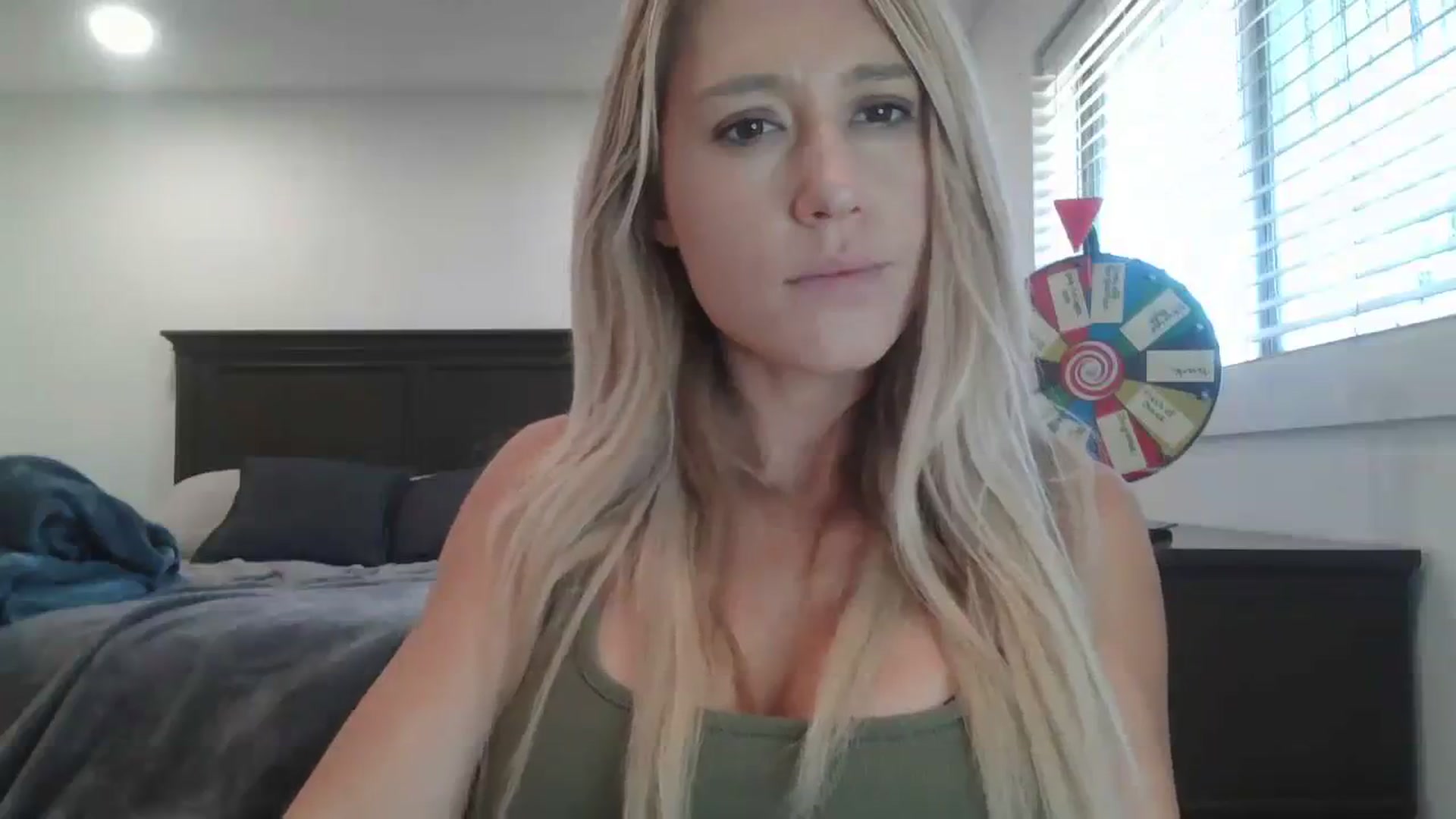 Gallery image thumbnail from blondmilf92's myfreecams stream on, 12/13/2023, 21:50 image 11 of 20