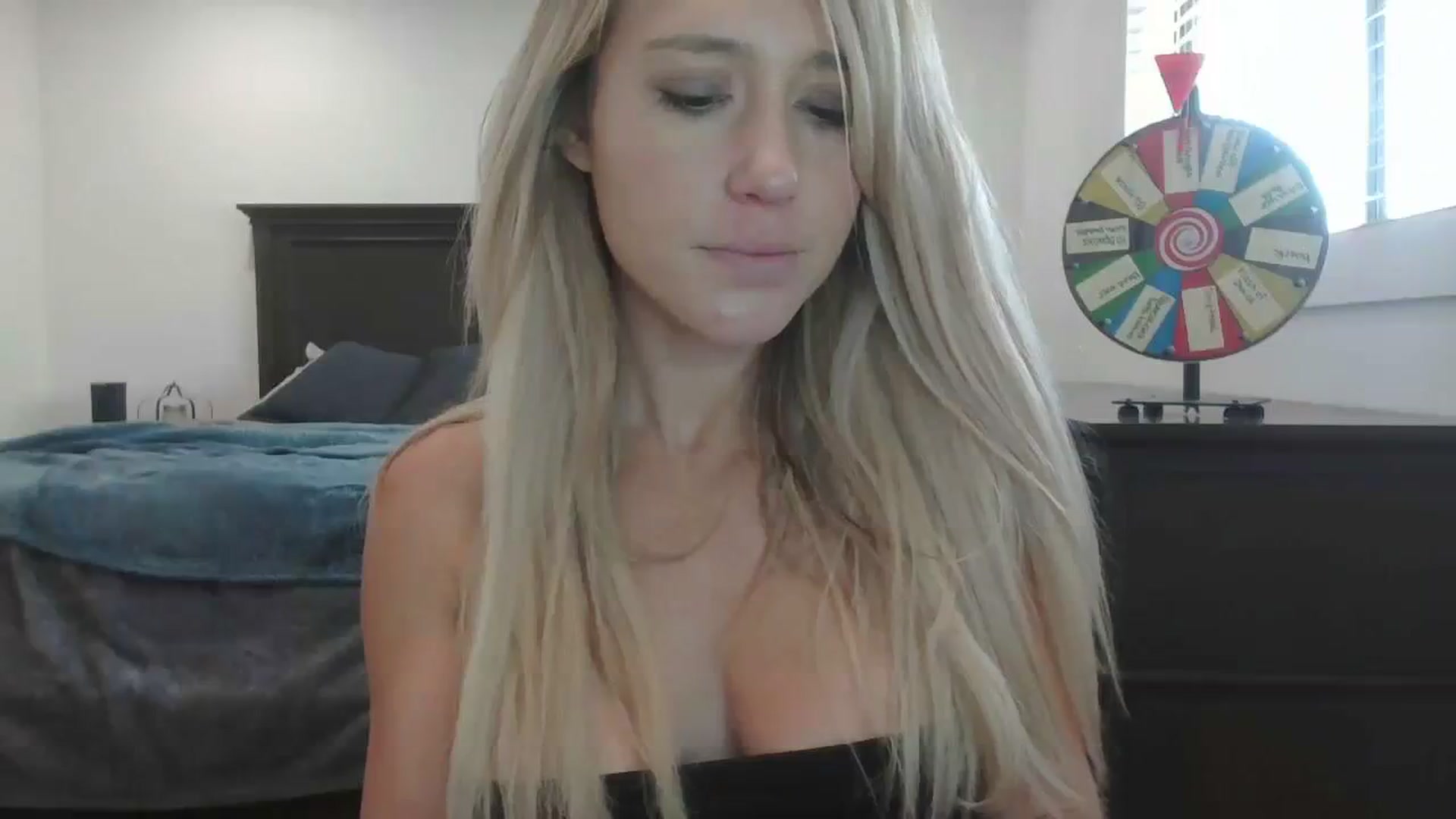 Gallery image thumbnail from blondmilf92's myfreecams stream on, 12/14/2023, 20:55 image 20 of 20